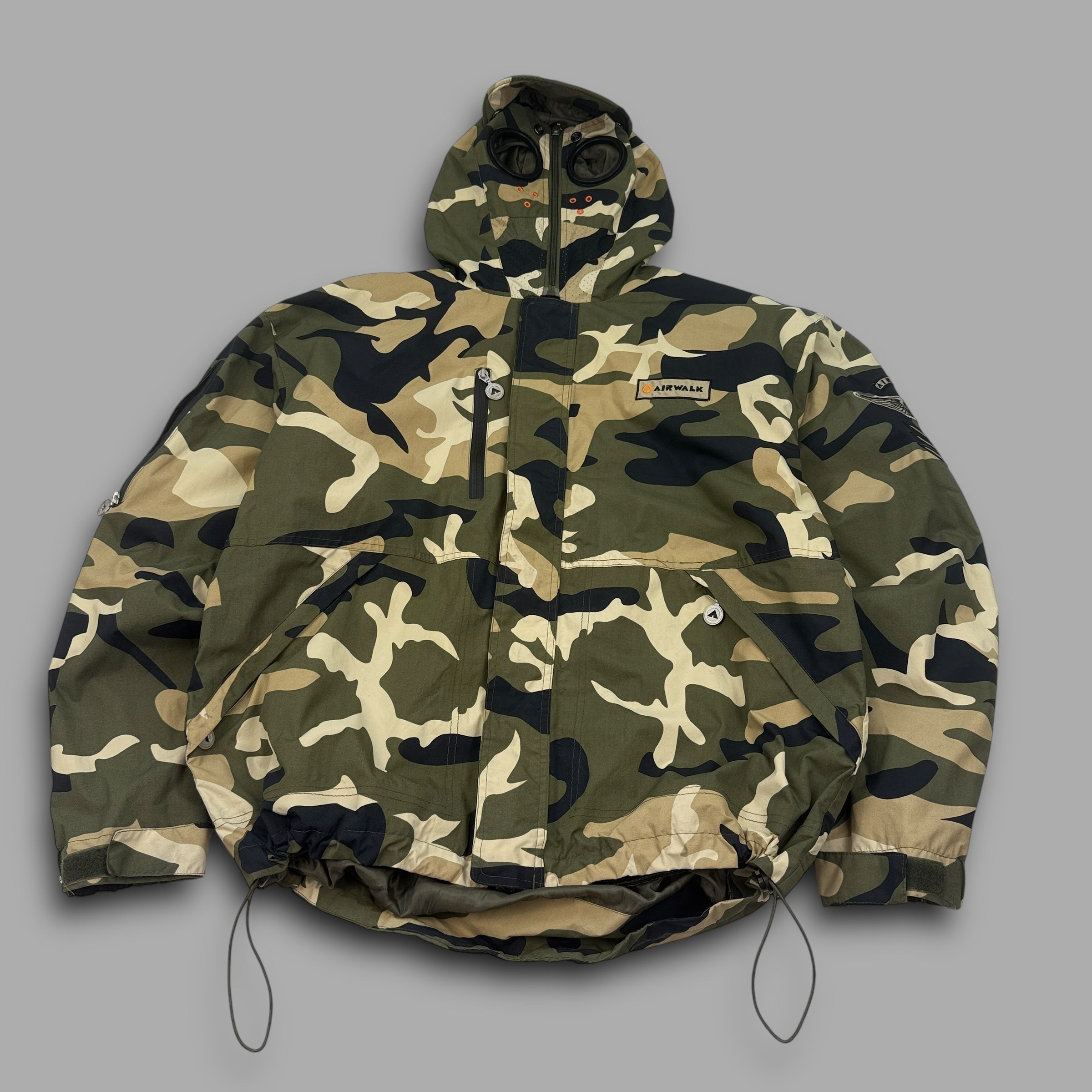Airwalk 2000's technical camo goggle ski jacket (L)