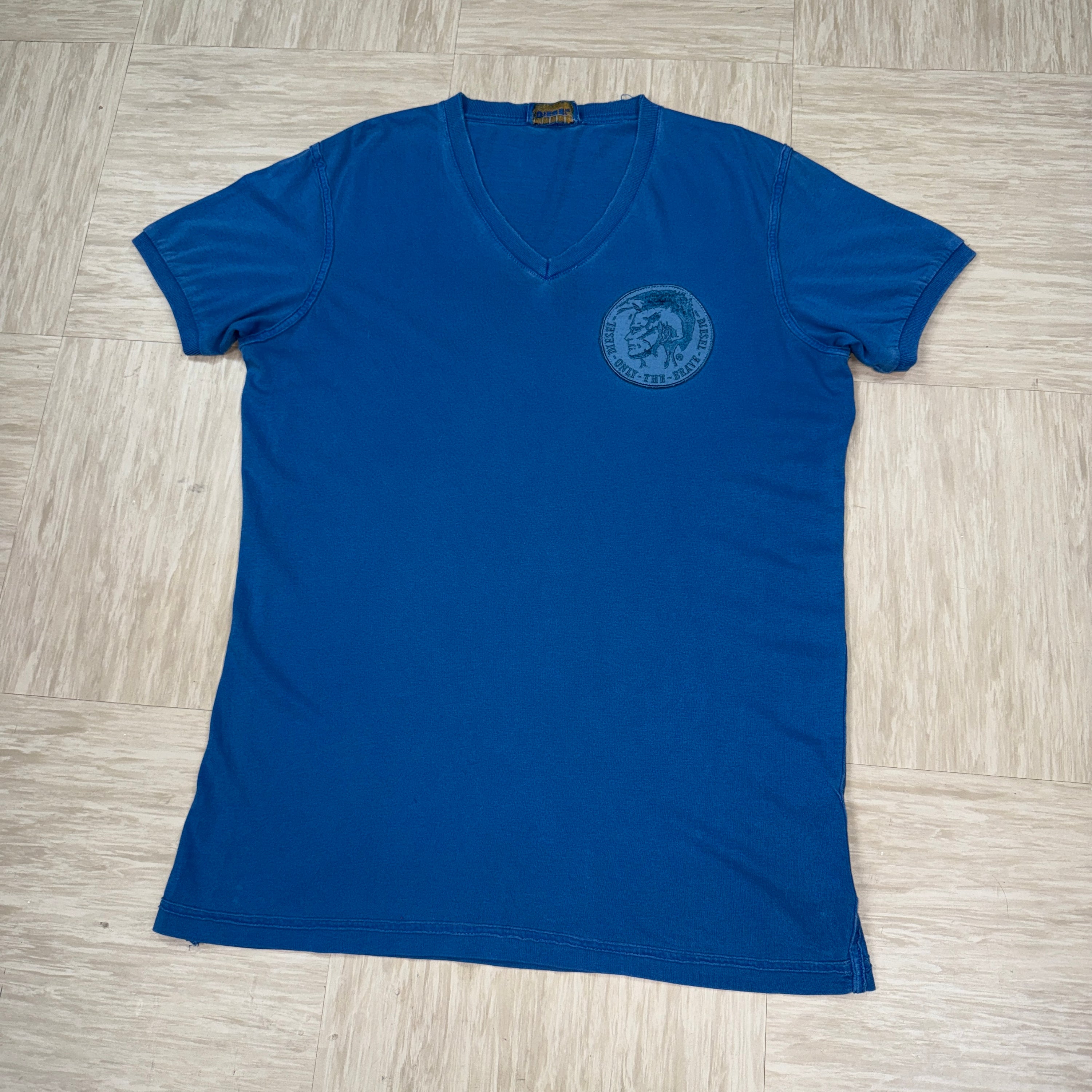 Diesel 2000's washed embroidered v-neck tee (S)
