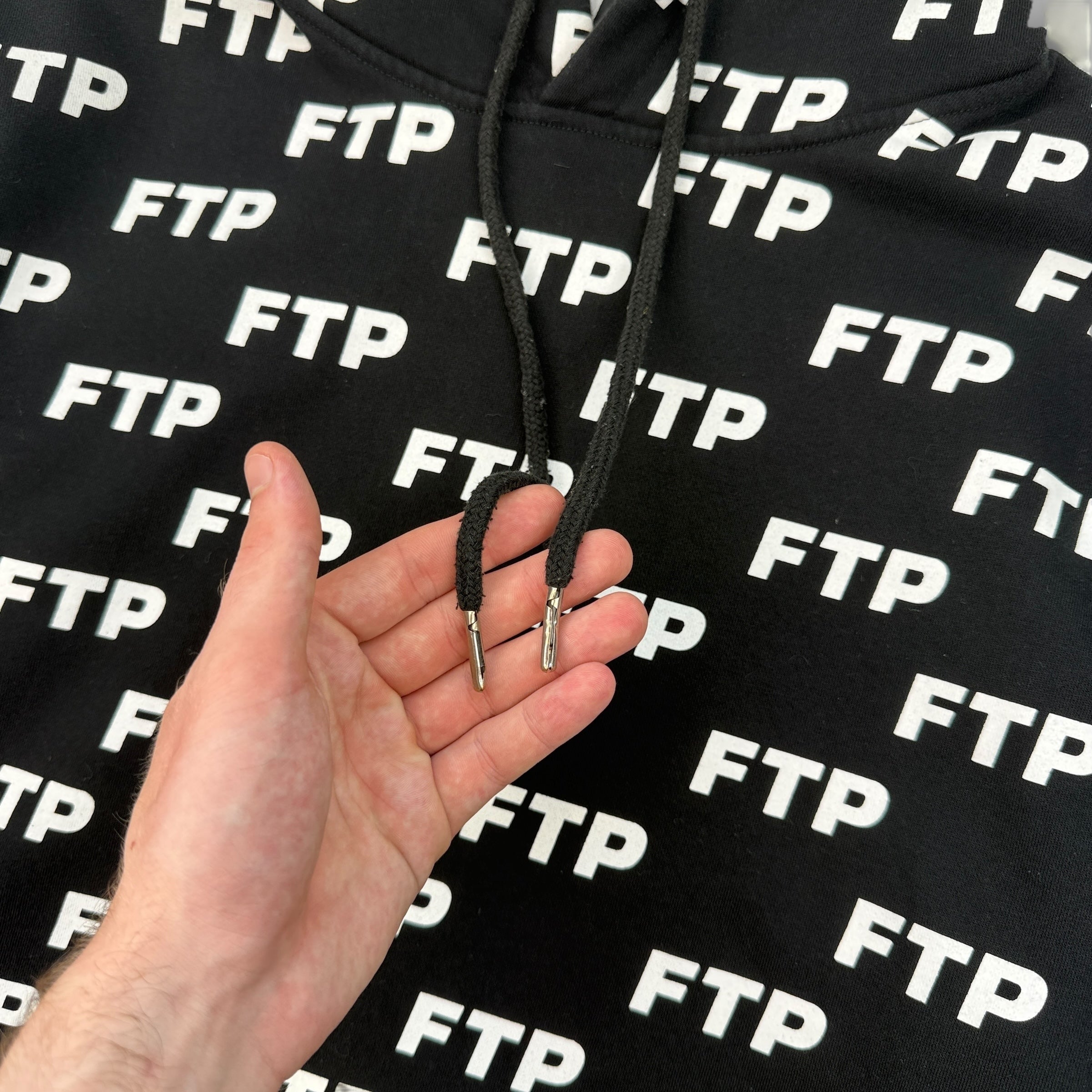 FTP pullover monogram hoodie (XL)