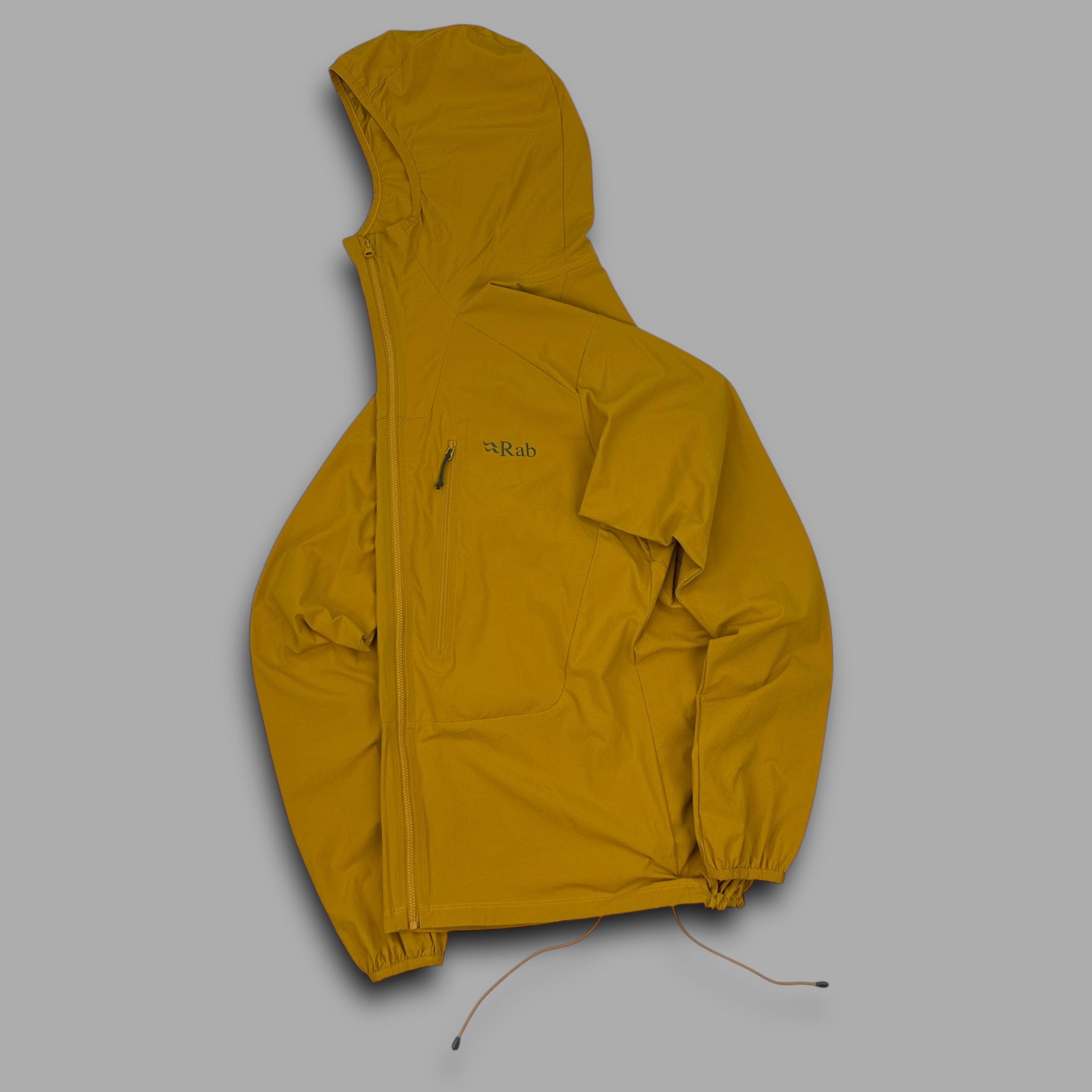 Rab 2000's technical softshell dual-pocket windbreaker (M)
