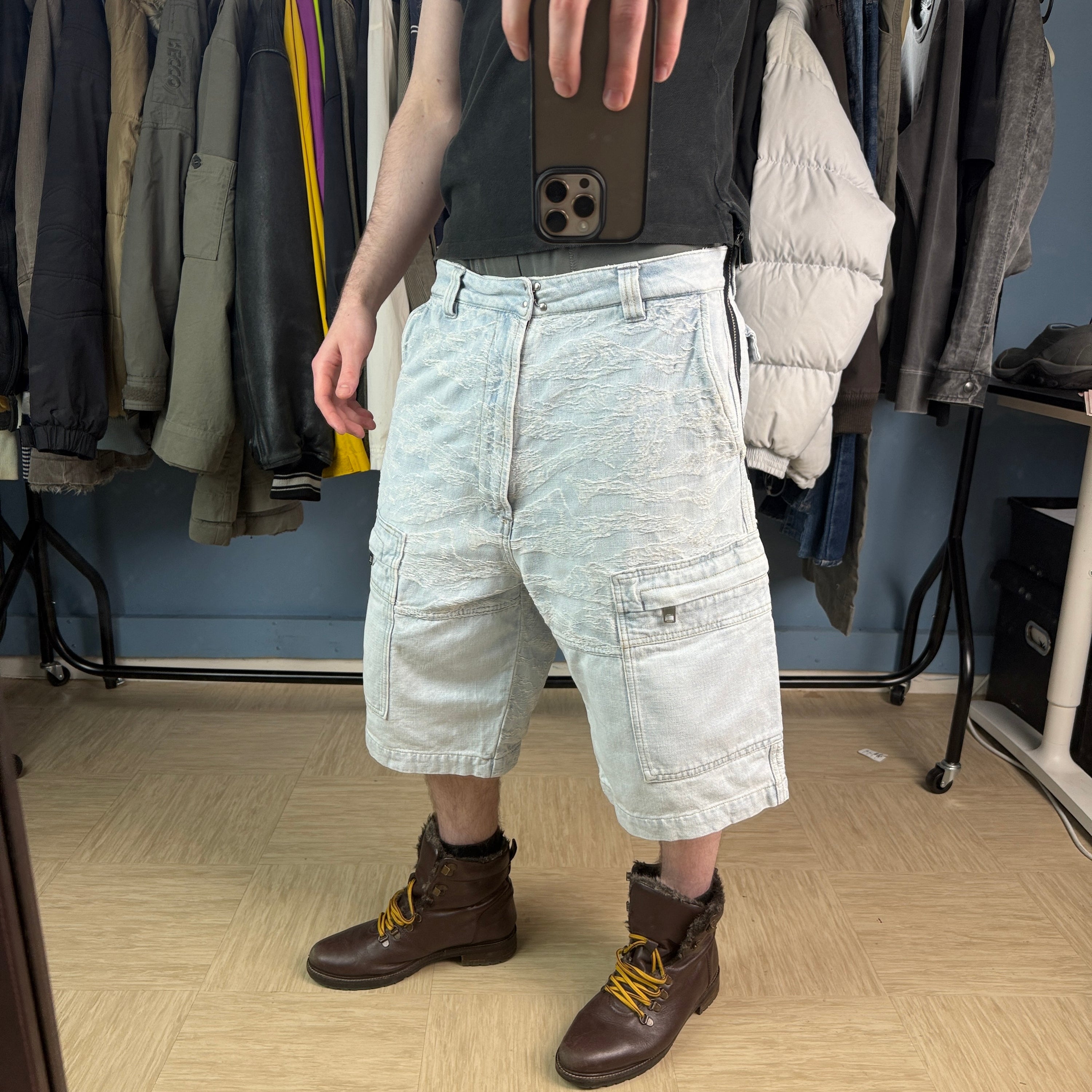 Diesel 2000's baggy wide leg embroidered jean shorts (M)