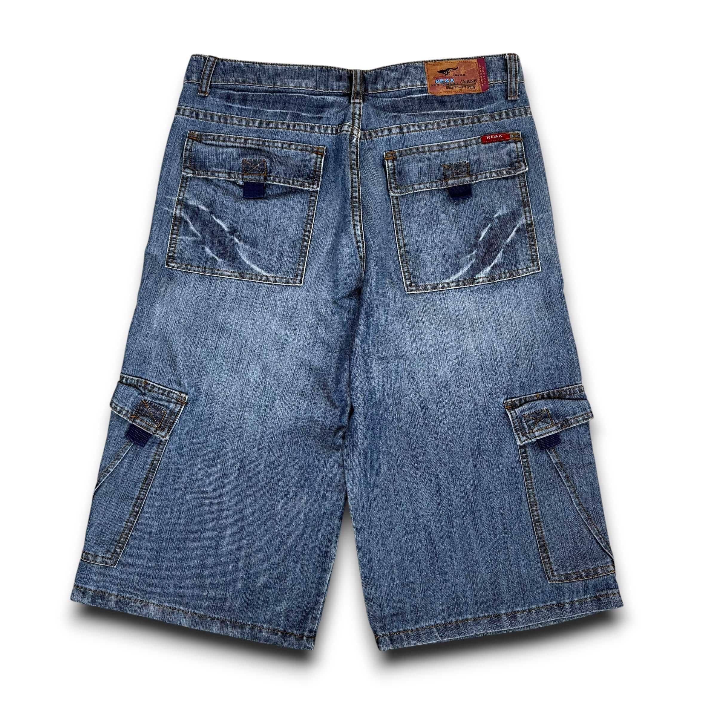 Vintage 2000's baggy cargo pocket 3/4 length denim jorts (S-M)