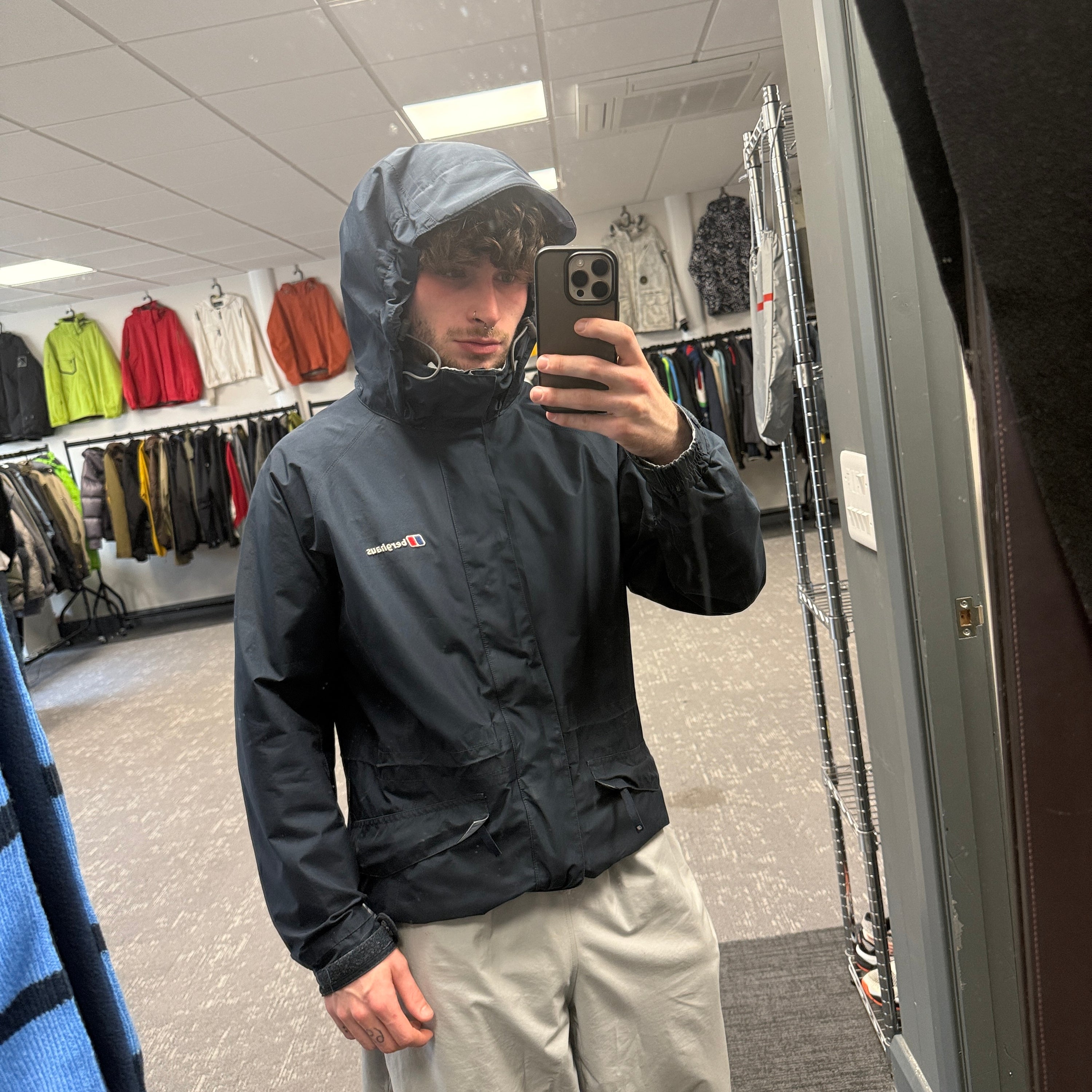 Berghaus gore-tex 2000's technical softshell zip up jacket (M)