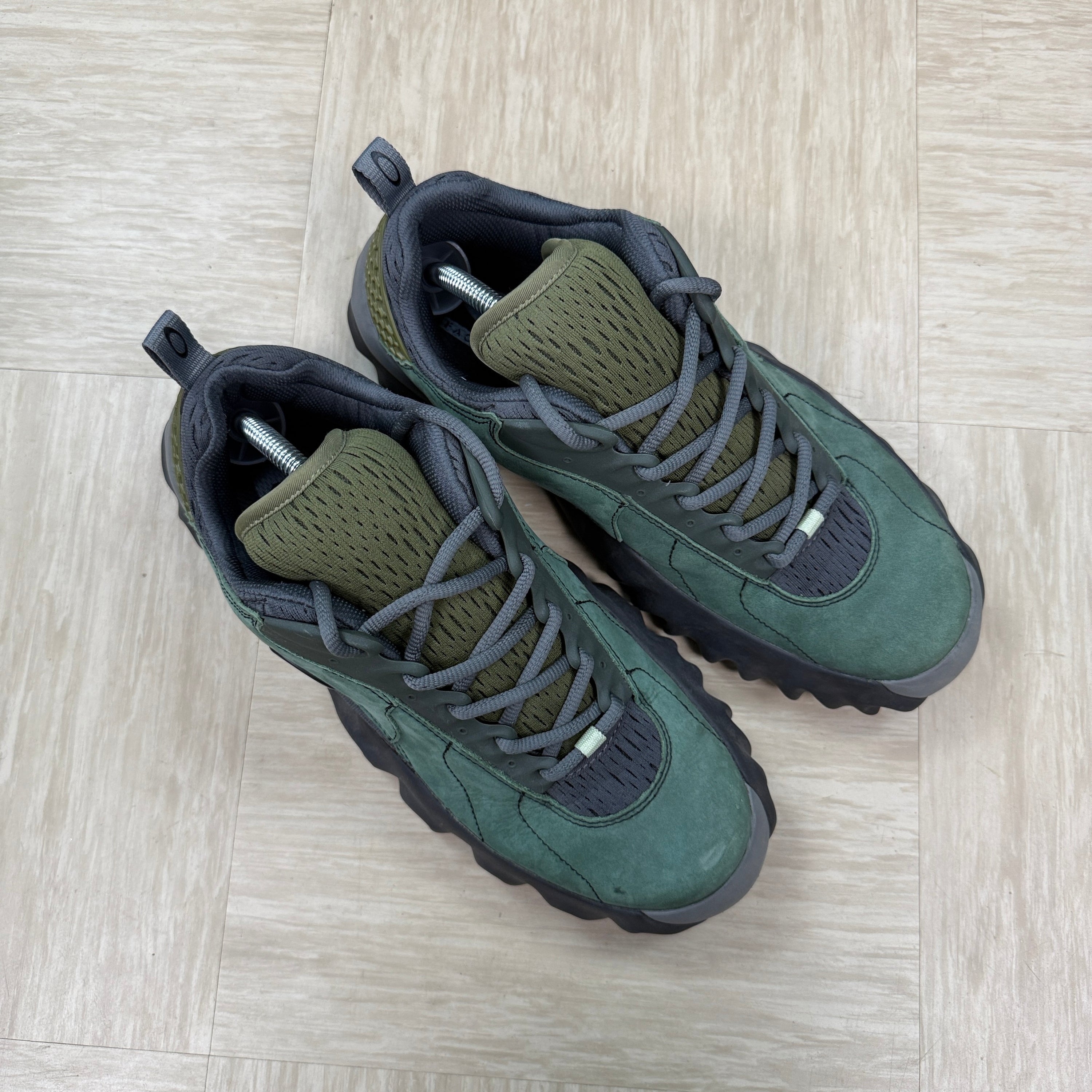 Oakley factory team nubuck chopsaw (UK8)