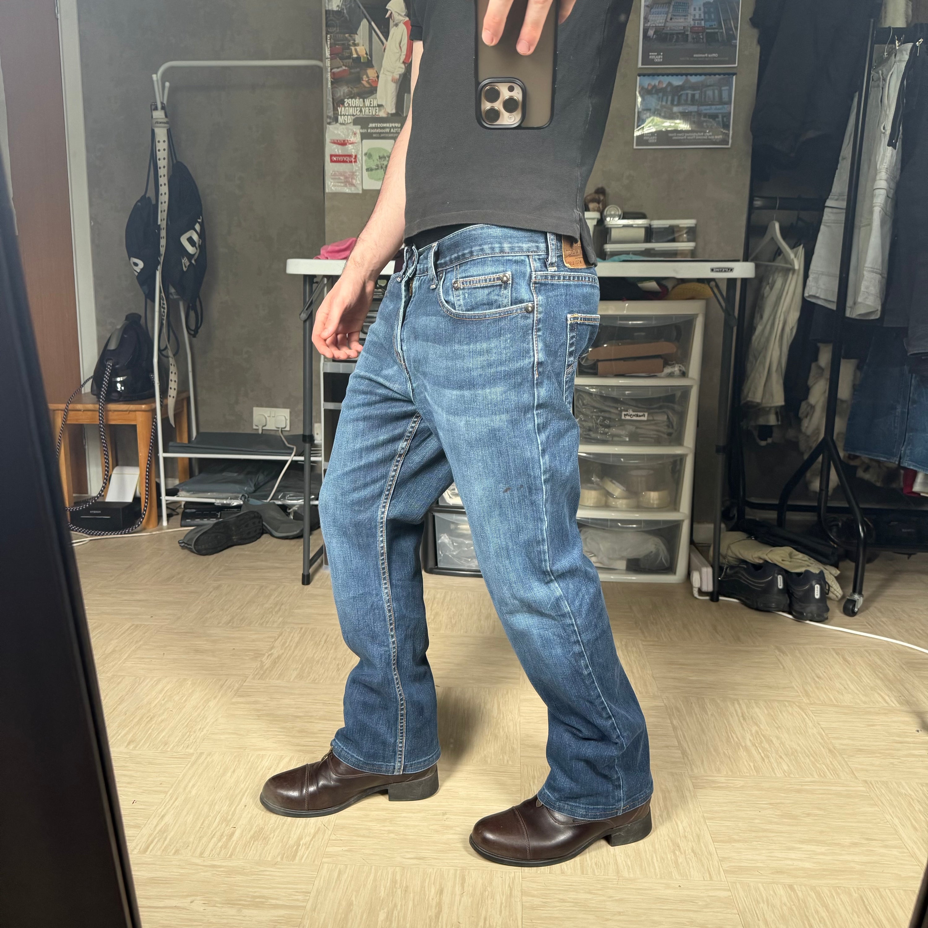 Levi's 527 2000's relaxed bootcut worn denim jeans (S)