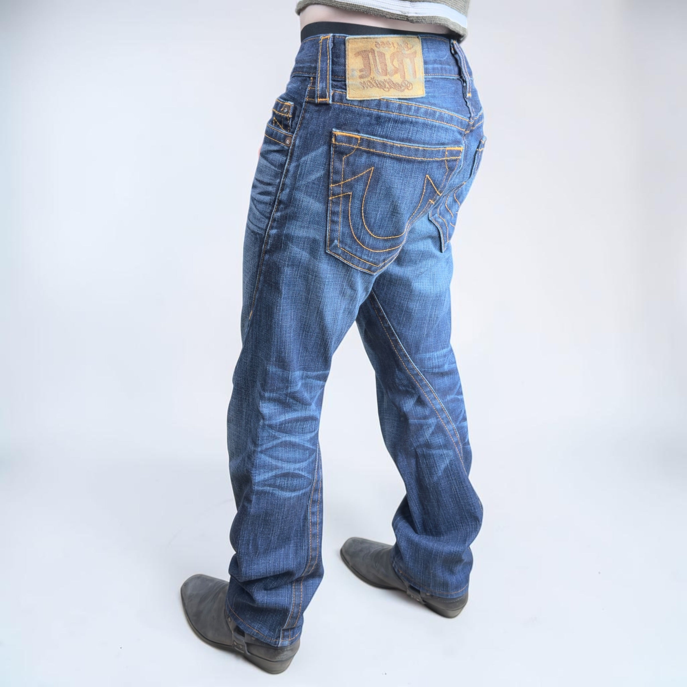 True religion 2000's twisted denim straight leg jeans (S)