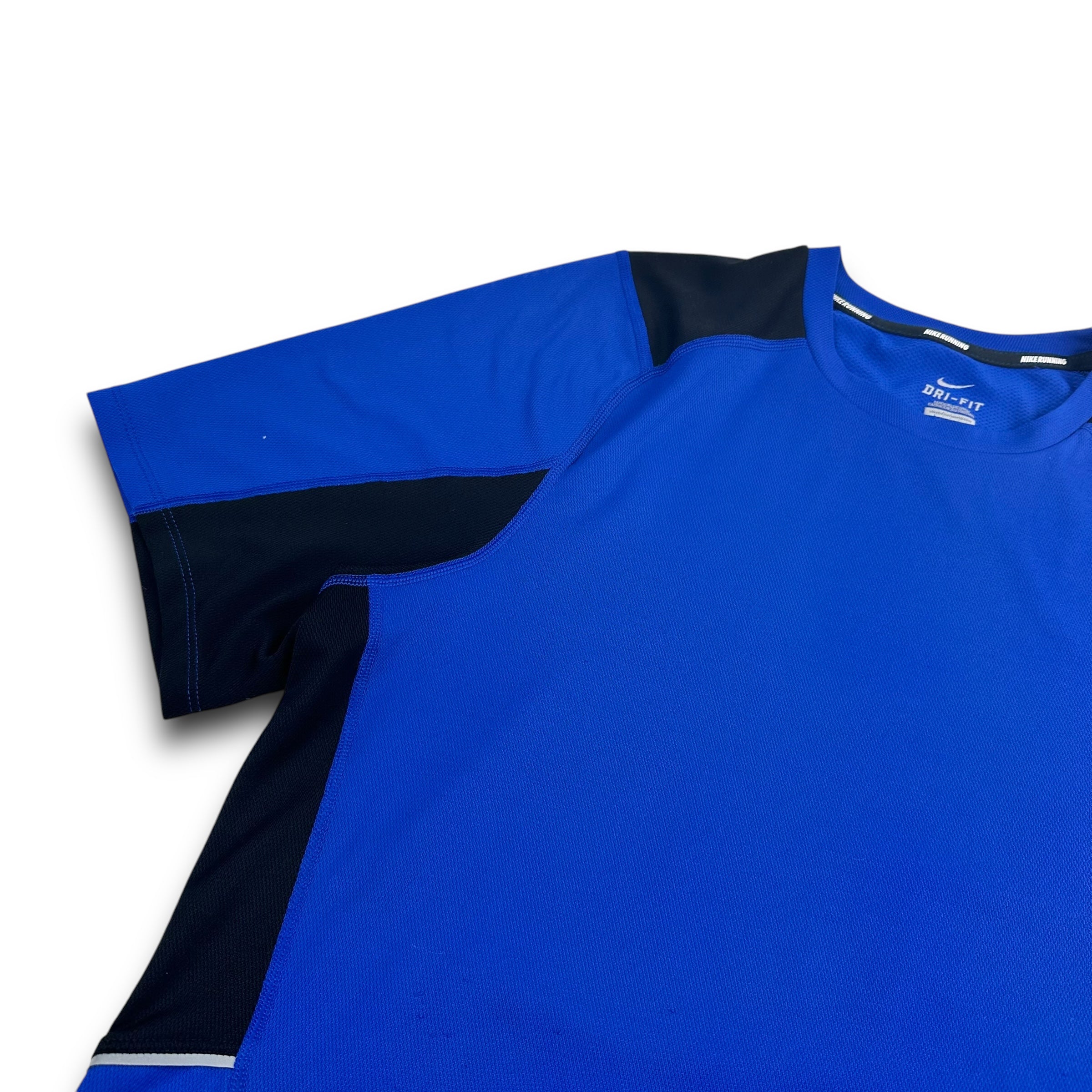 Nike 2000's paneled dri-fit breathable tee (L)