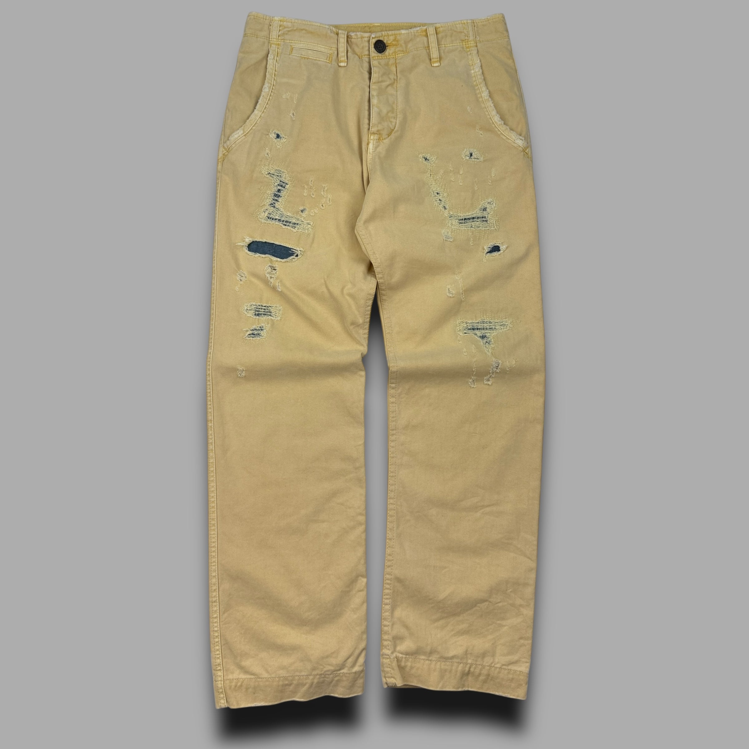 True religion 2000's straight leg ripped jeans (M)