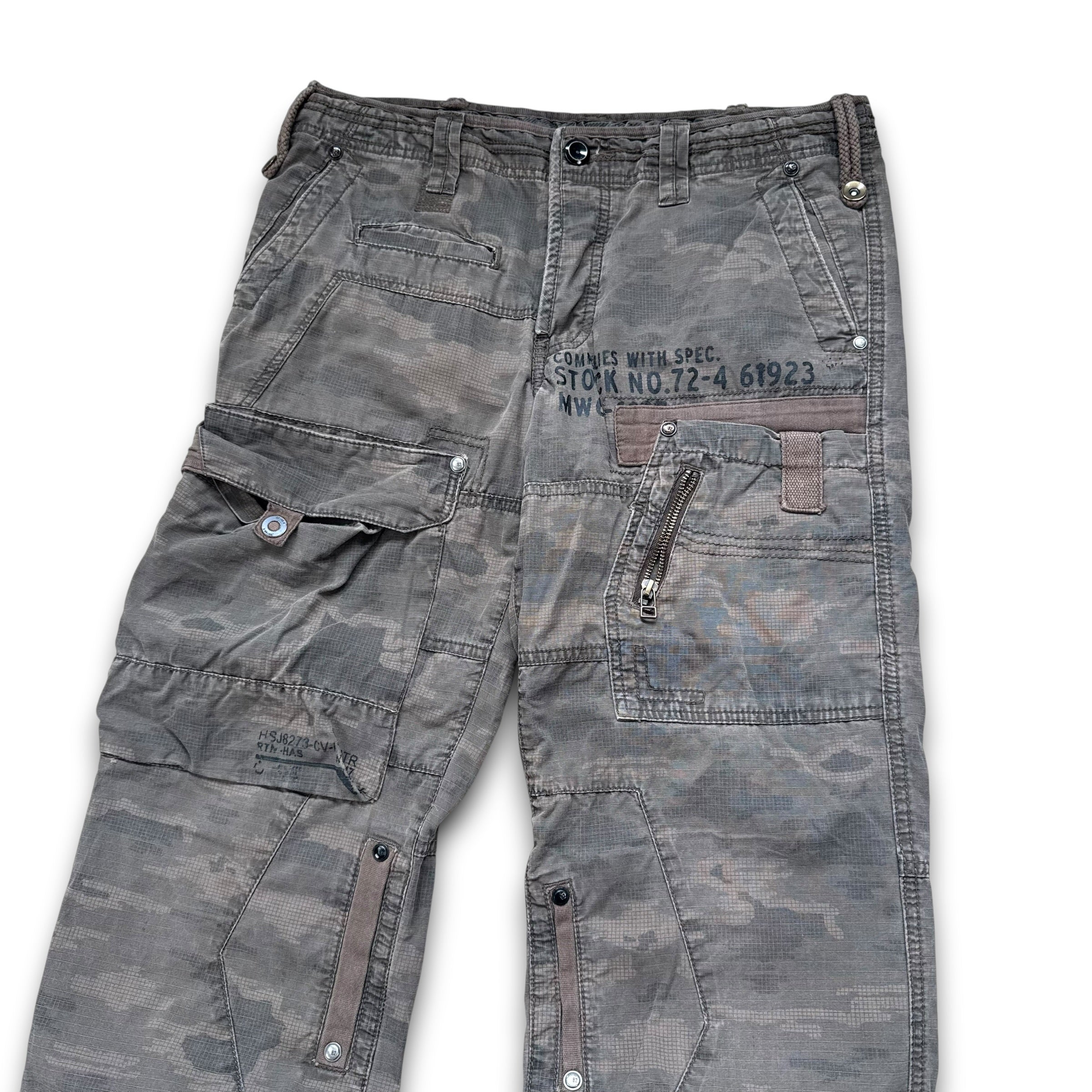 Next 2000's technical low rise loose multi pocket denim camo bottoms (S)