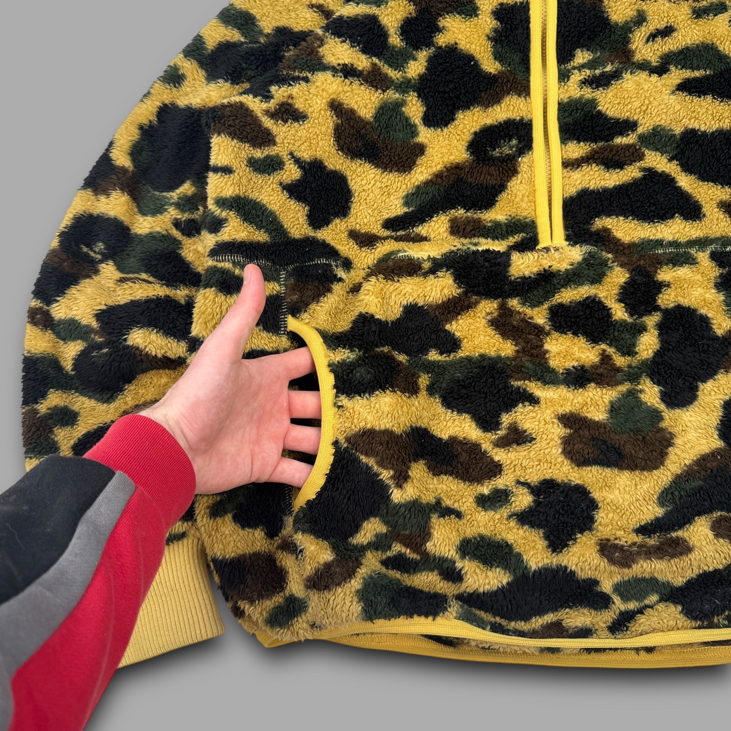 Bape 2000's half zip pullover monogram camo fleece jacket (M)