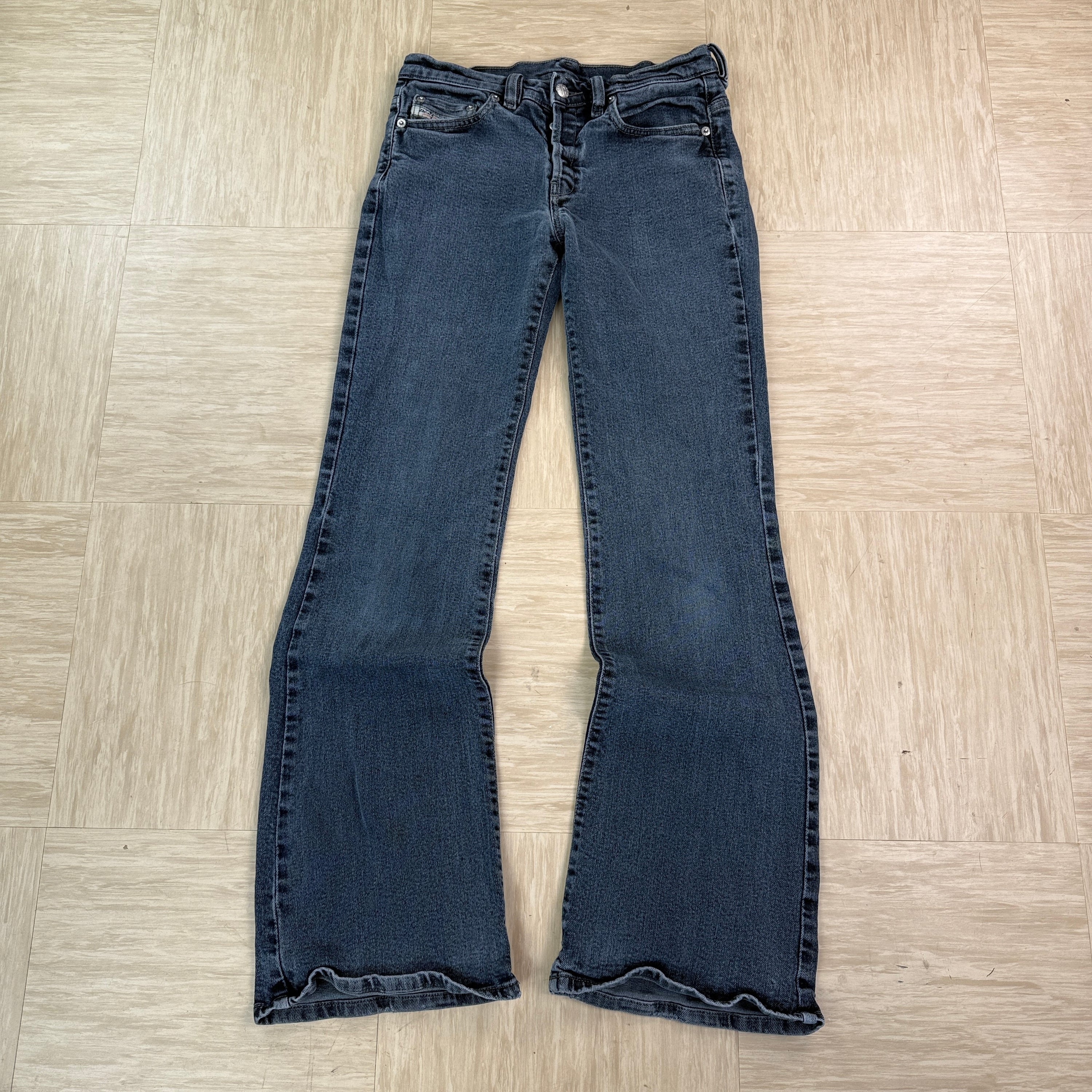 Diesel 2000's grey low waisted bootcut denim jeans (XS-S) wms
