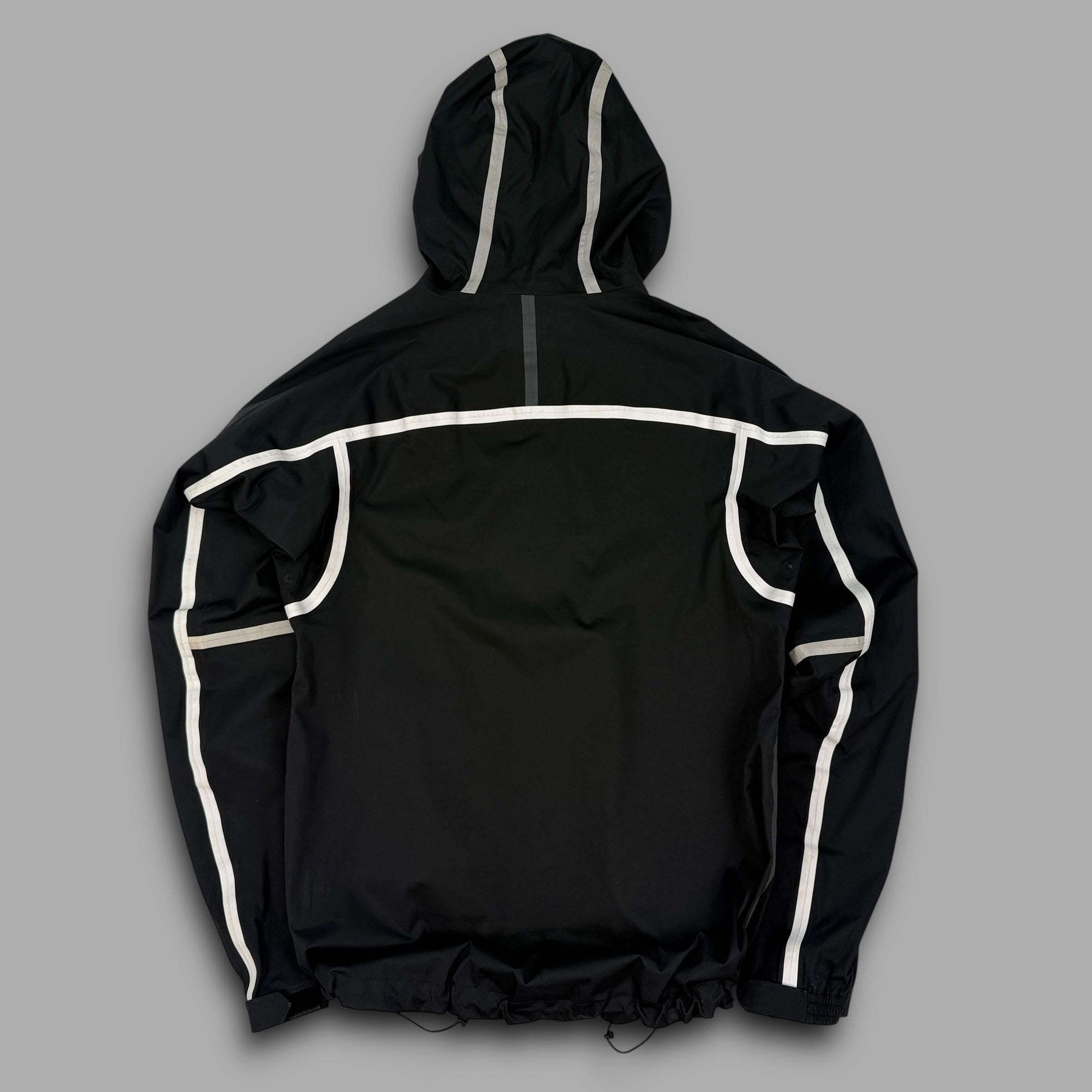 Nike 2000's technical taped seams reflective softshell jacket (S)