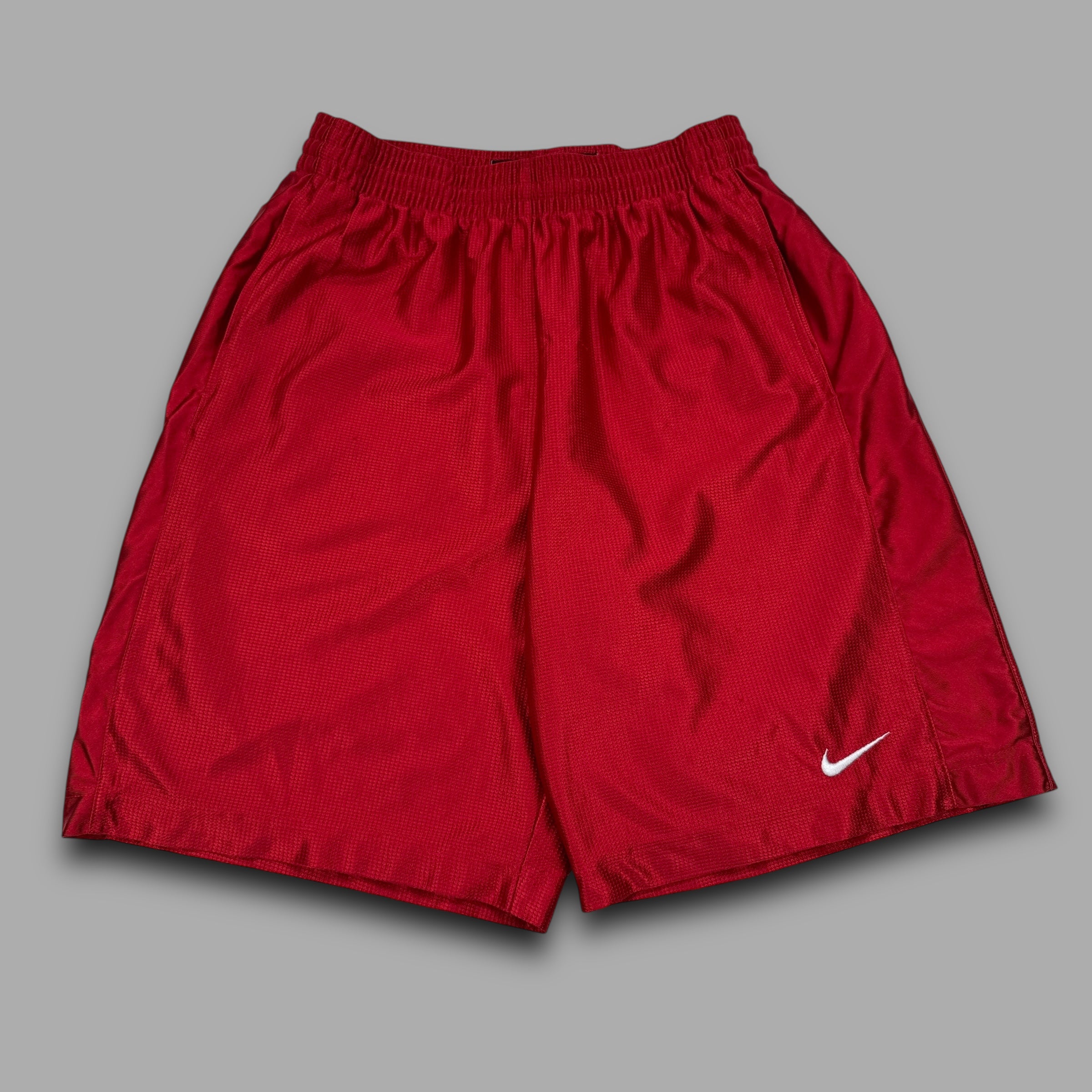 Nike 2000's nylon shimmer basketball shorts (M)