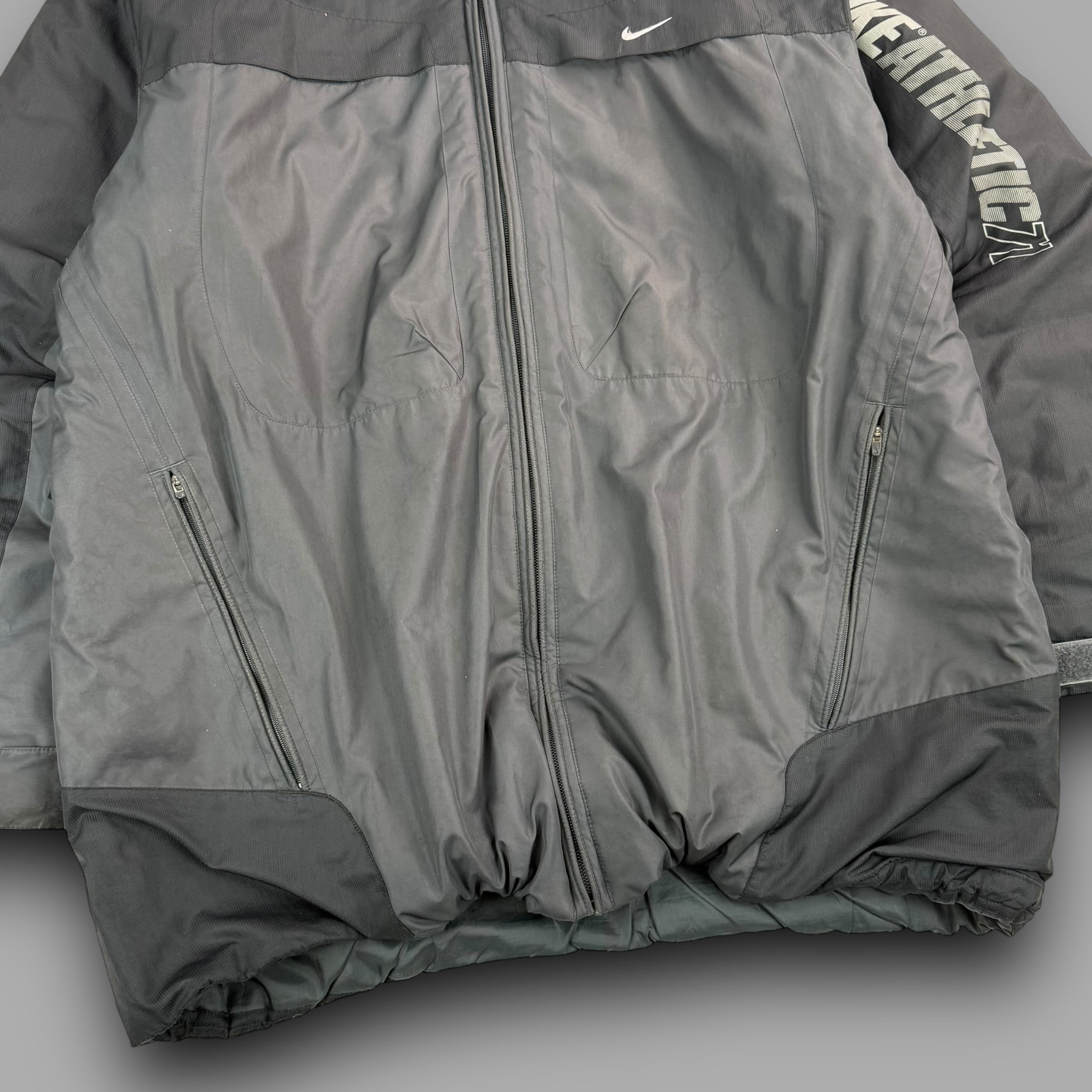 Nike 2000's athletic 71 technical multi-pocket jacket (L)