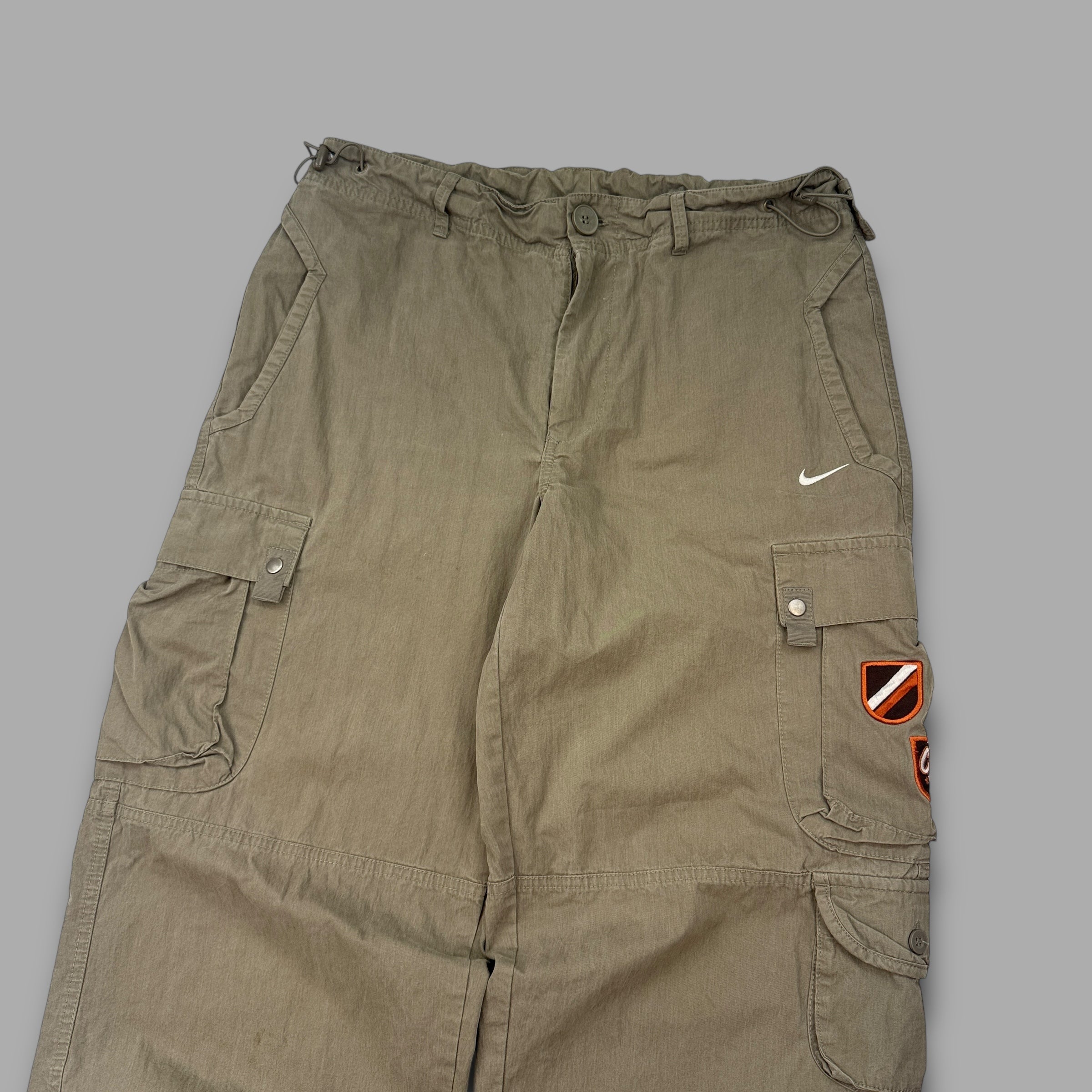 Nike cortiez 2000's baggy technical cargo bottoms (M)