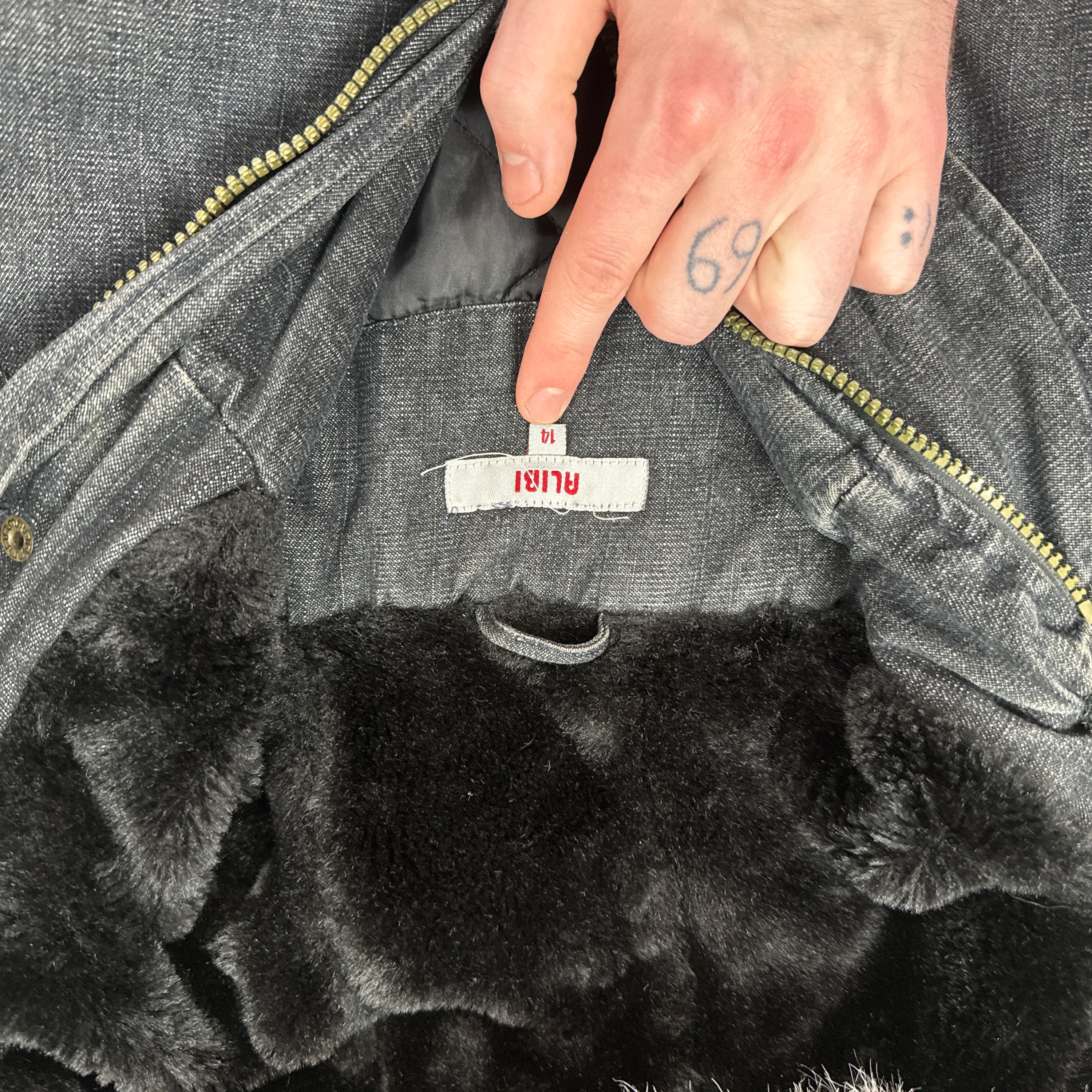 Alibi 1990's cropped zip up denim faux fur hooded jacket (S)