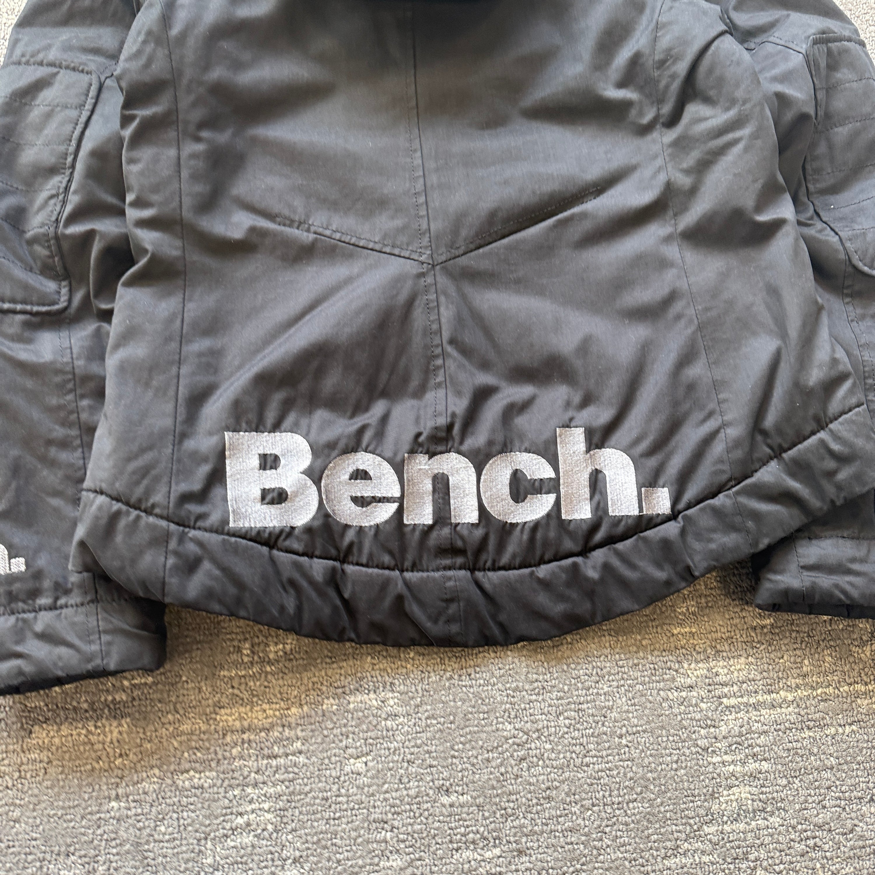 Bench 2000's technical fleece lined fur hood cropped jacket (M) wms