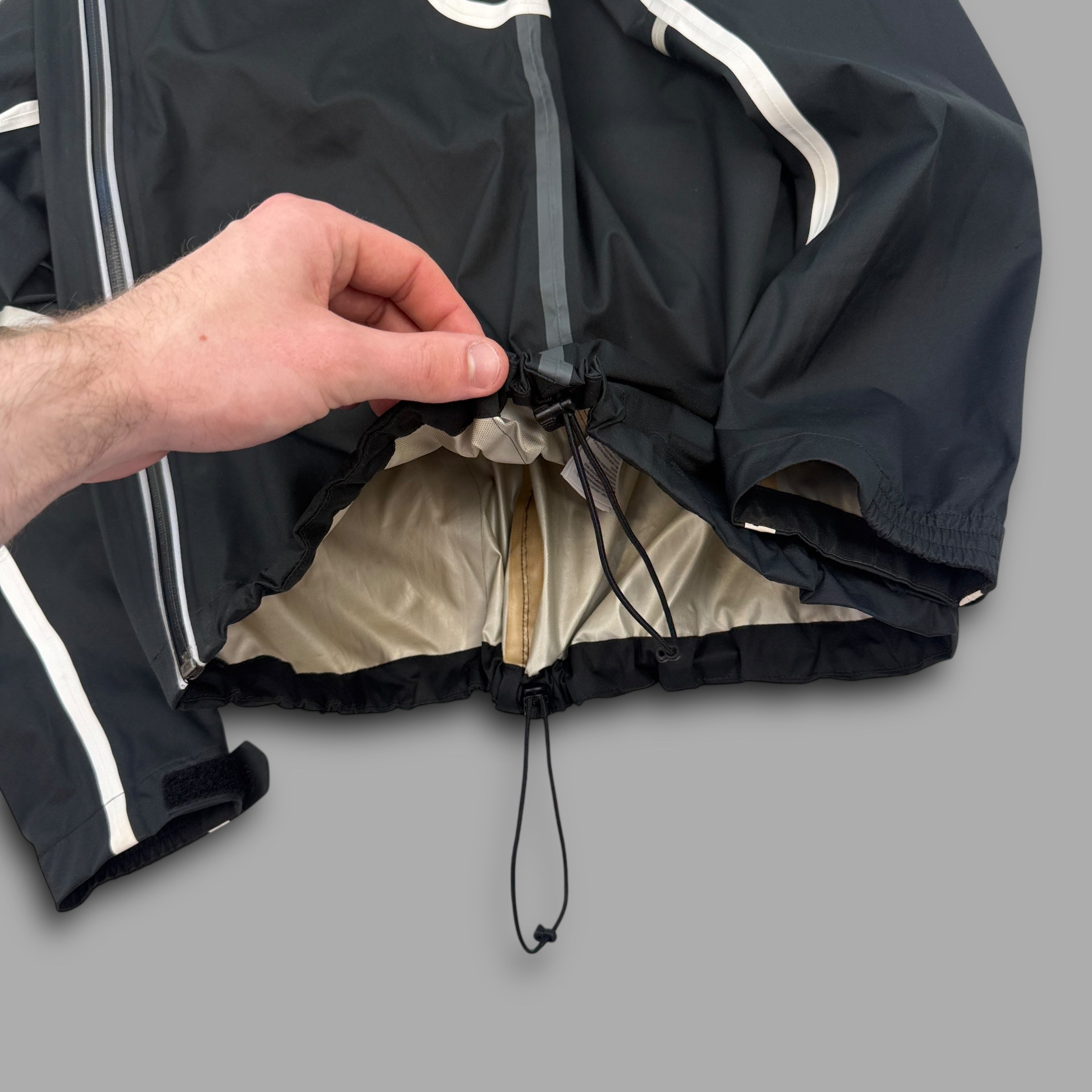 Nike 2000's technical taped seams reflective softshell jacket (S)