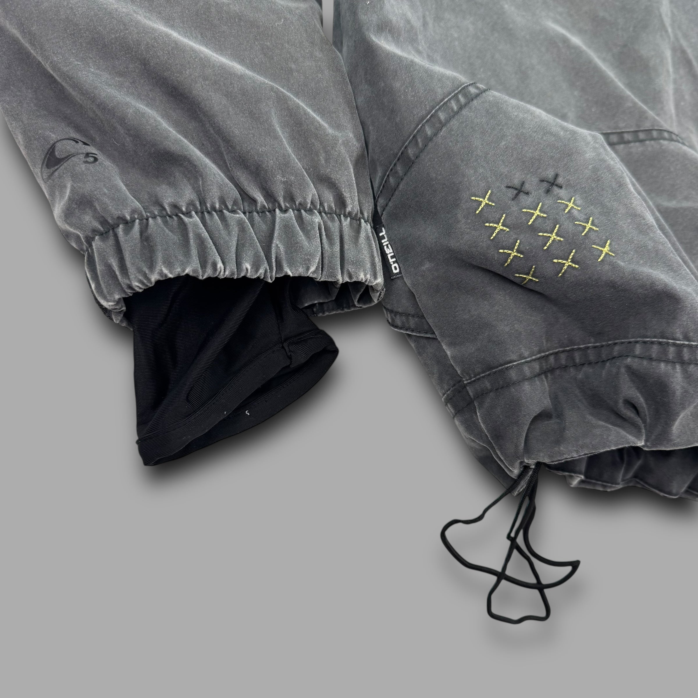 O'niell 2000's technical stone washed contrast stitch multi-pocket ski jacket (L)