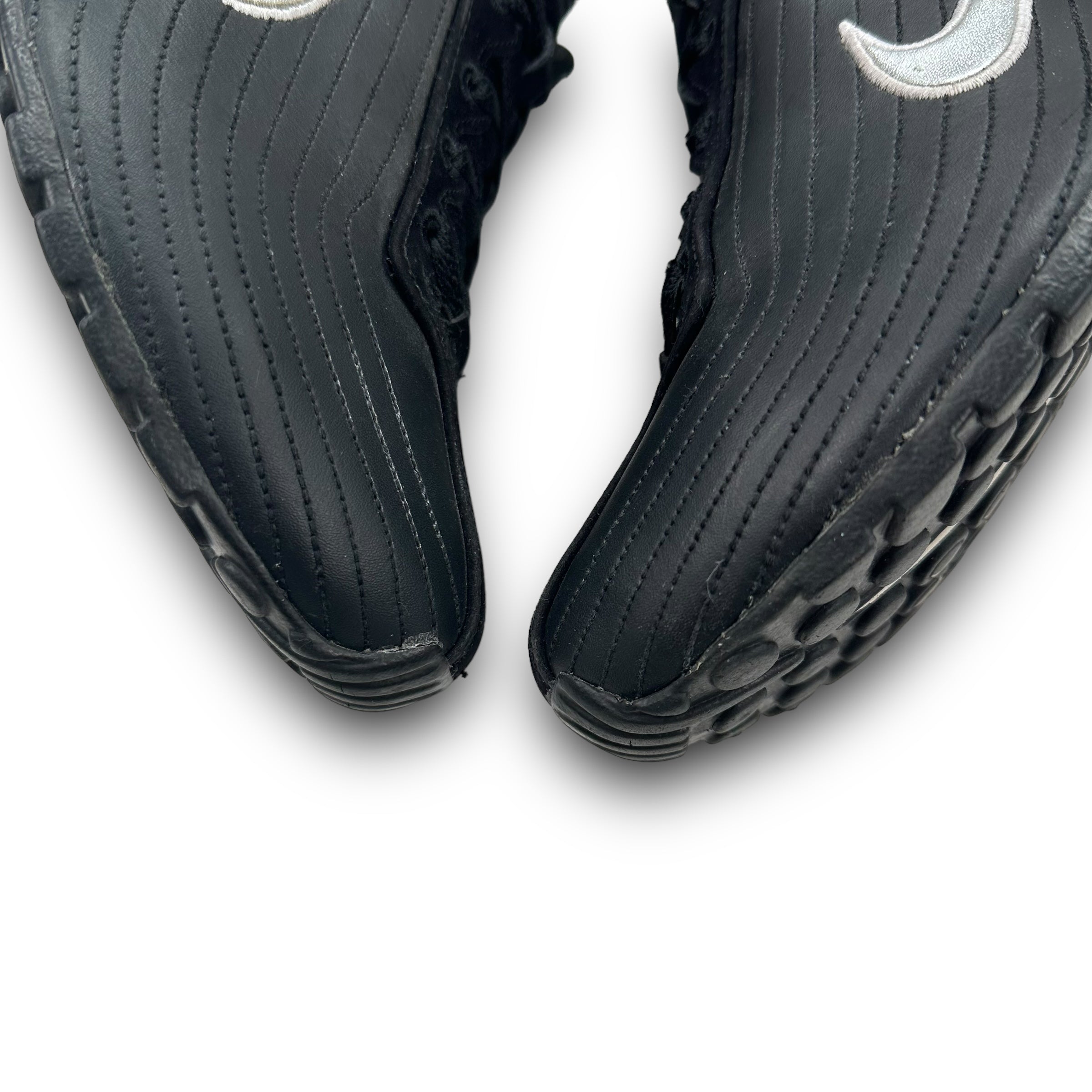 Nike shox medallion 2009 (UK7)