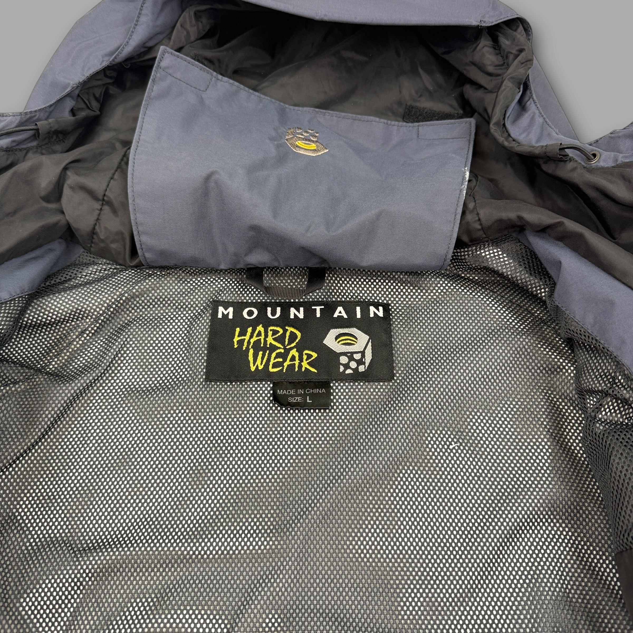 Mountain hardwear 2000's technical panelled conduit full zip softshell ski jacket (L)