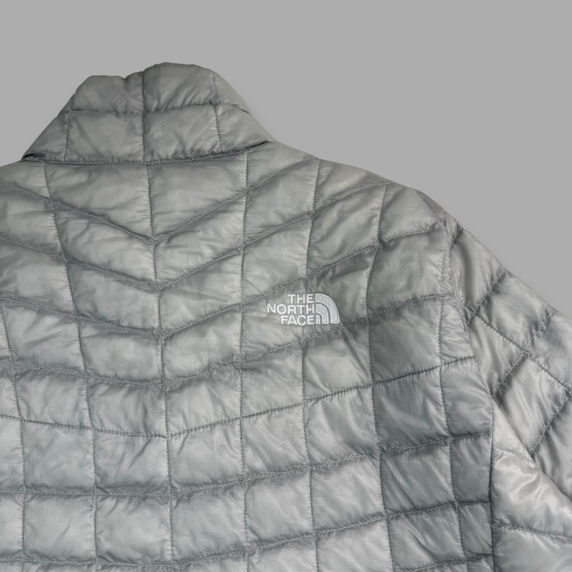 The north face 2015 lightweight mid layer insulating puffer jacket (M) wms