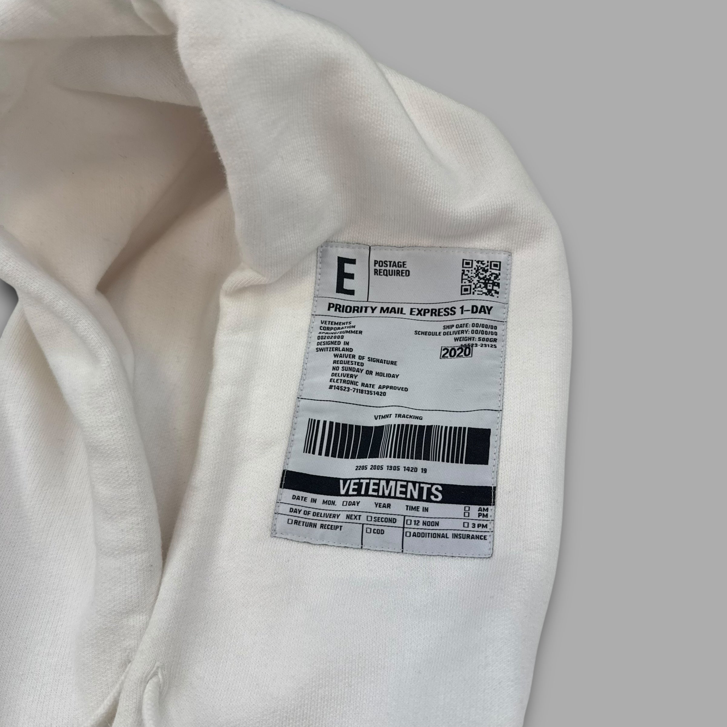 Vetements postage hoodie (L)