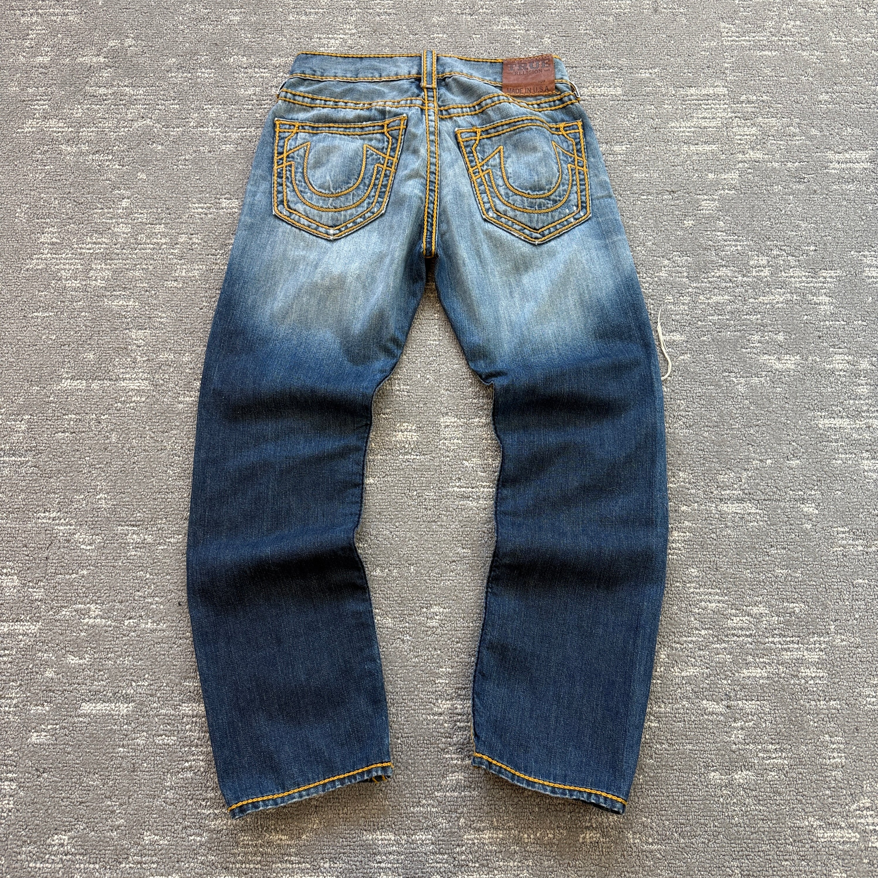 True religion 2002 relaxed straight bootcut denim contrast stitch distressed jeans (S)