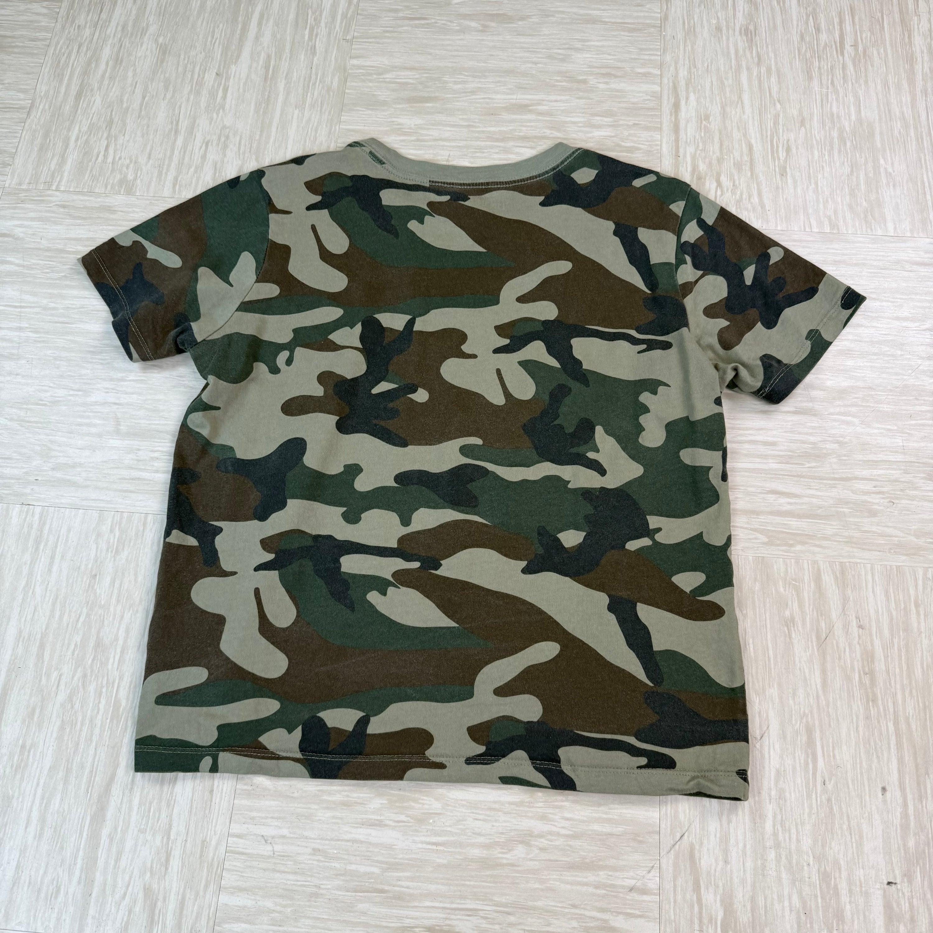 True religion 2000's graphic cropped camo tee (S)