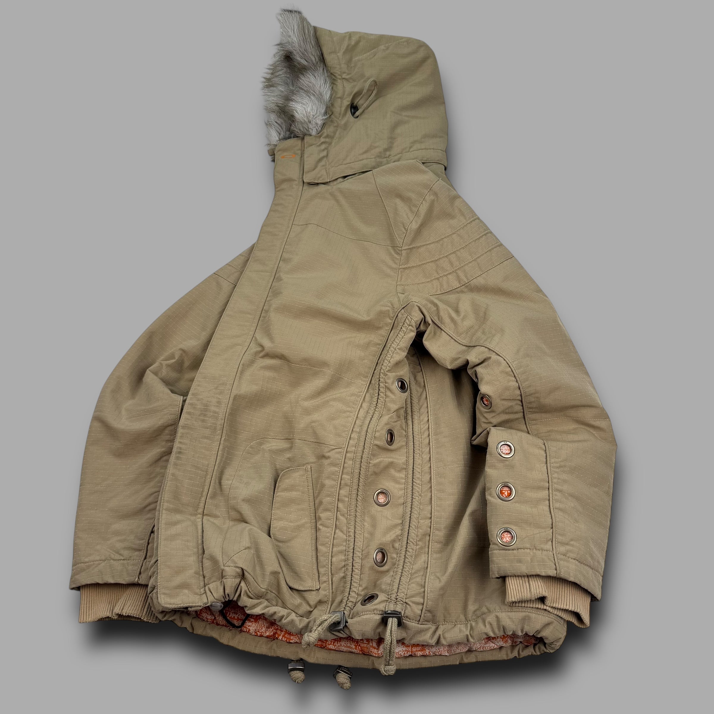 Oakley 2005 tactical field gear fur hooded softshell jacket (M)