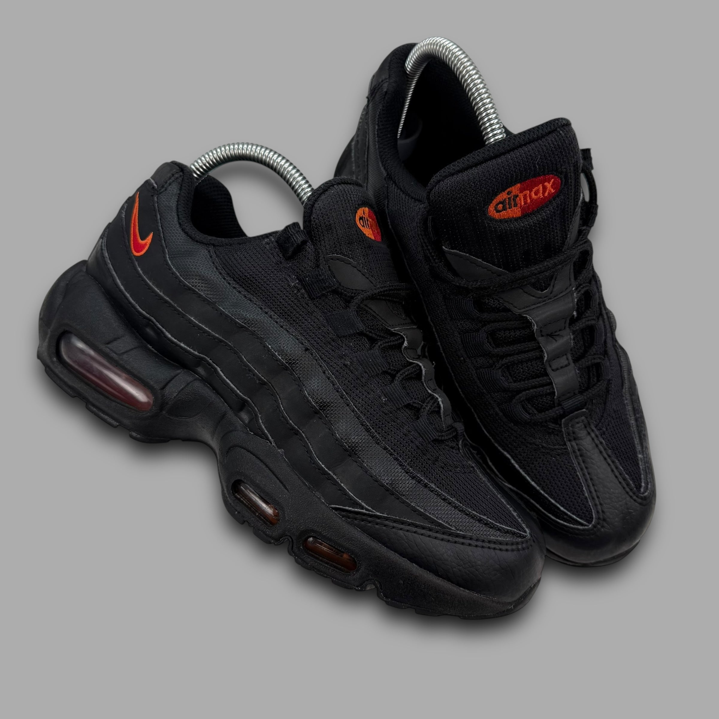 Nike airmax 95 'black fiery orange' (UK5)