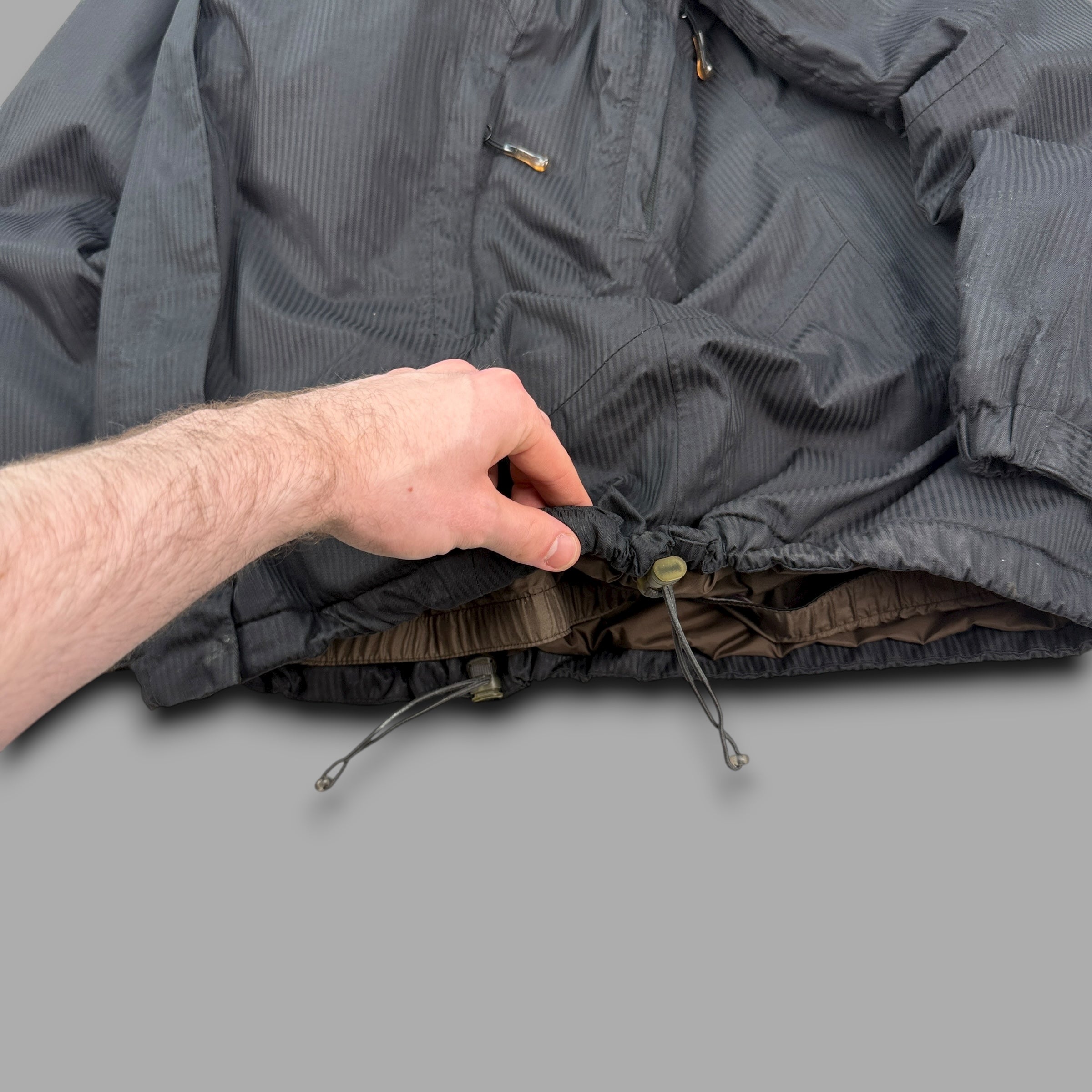 Salomon 2009 technical pinstripe multi-pocket vented ski jacket (XL) wms