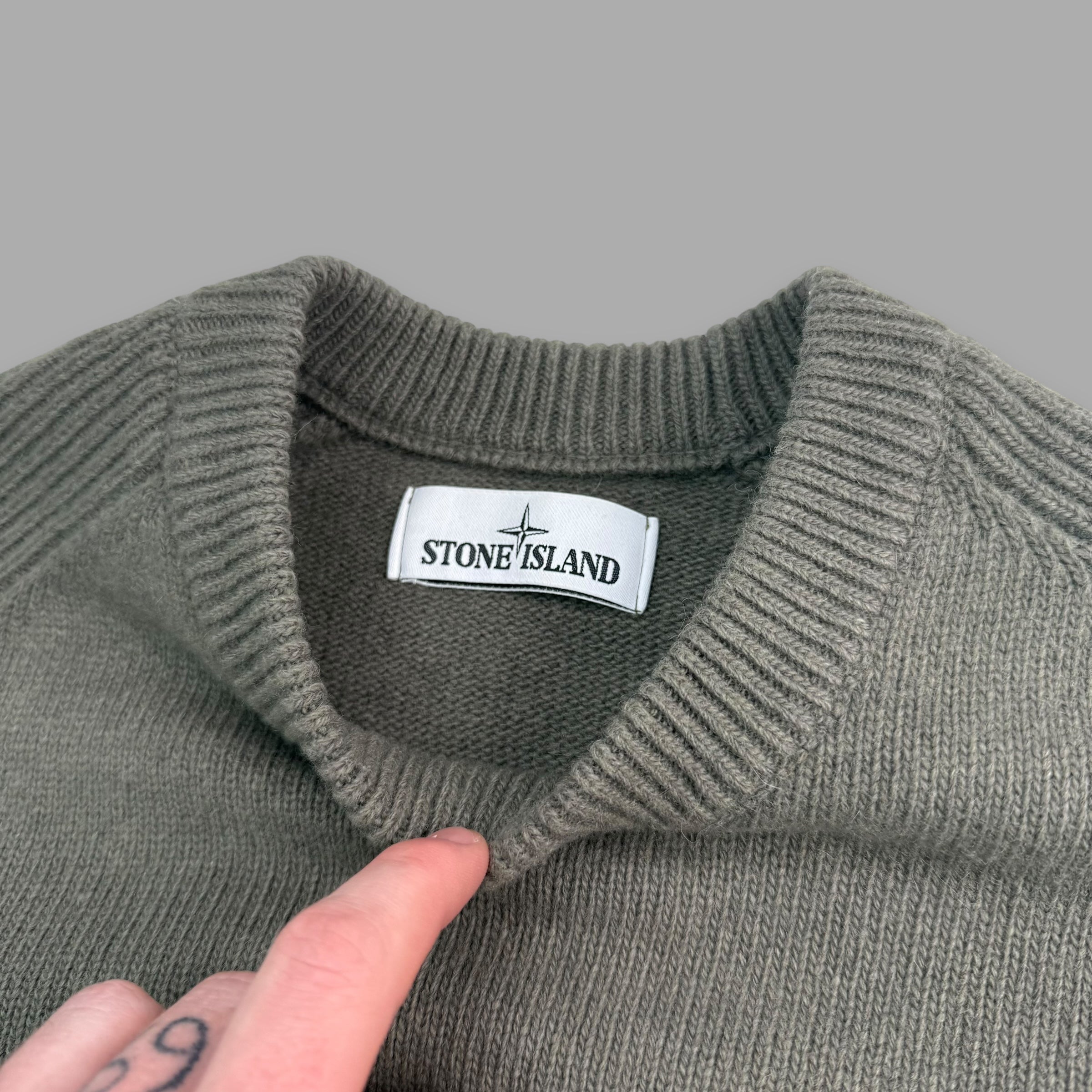 Stone island wool knit pullover sweatshirt (M)