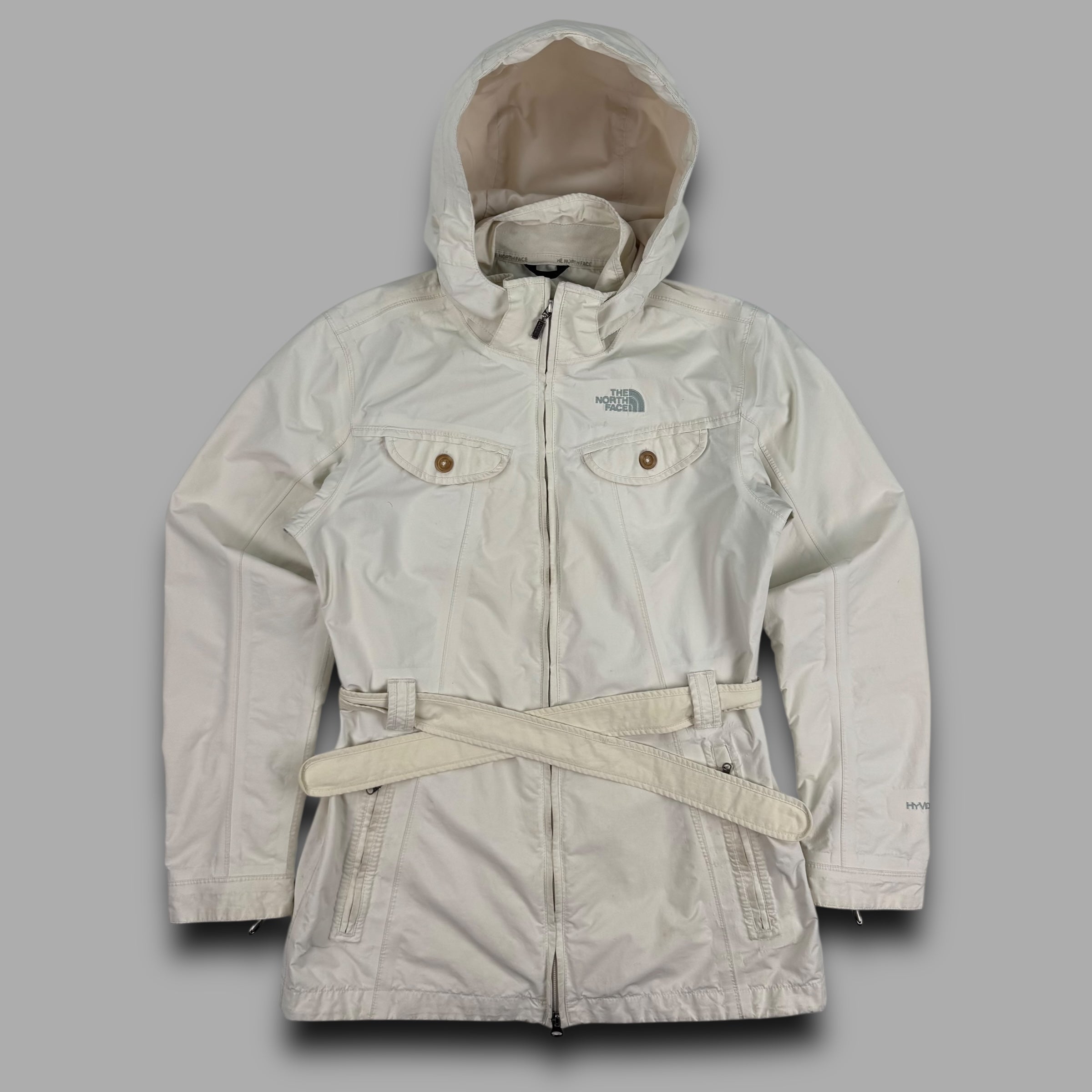 The North Face 2000's multi-pocketed raincoat with belt (S) wms