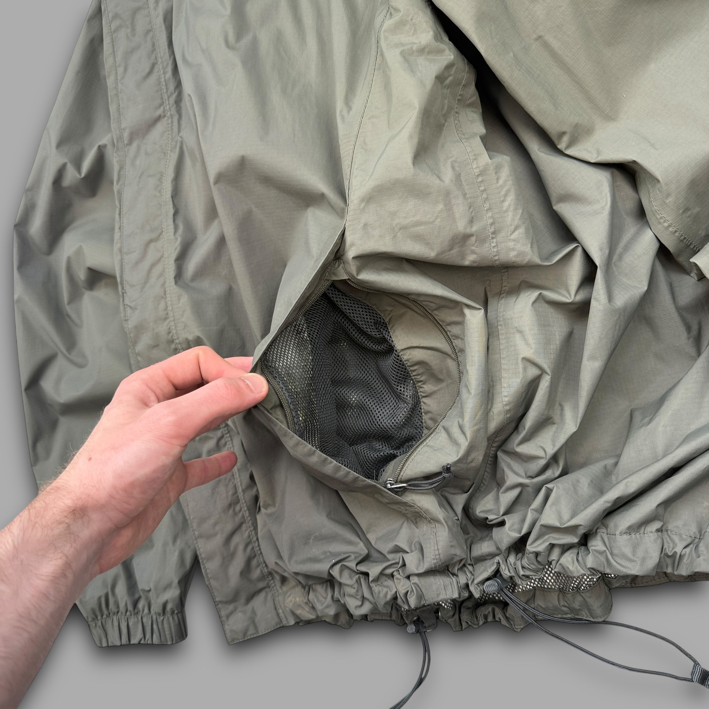The north face 2012 technical hyvent shell jacket (XL)