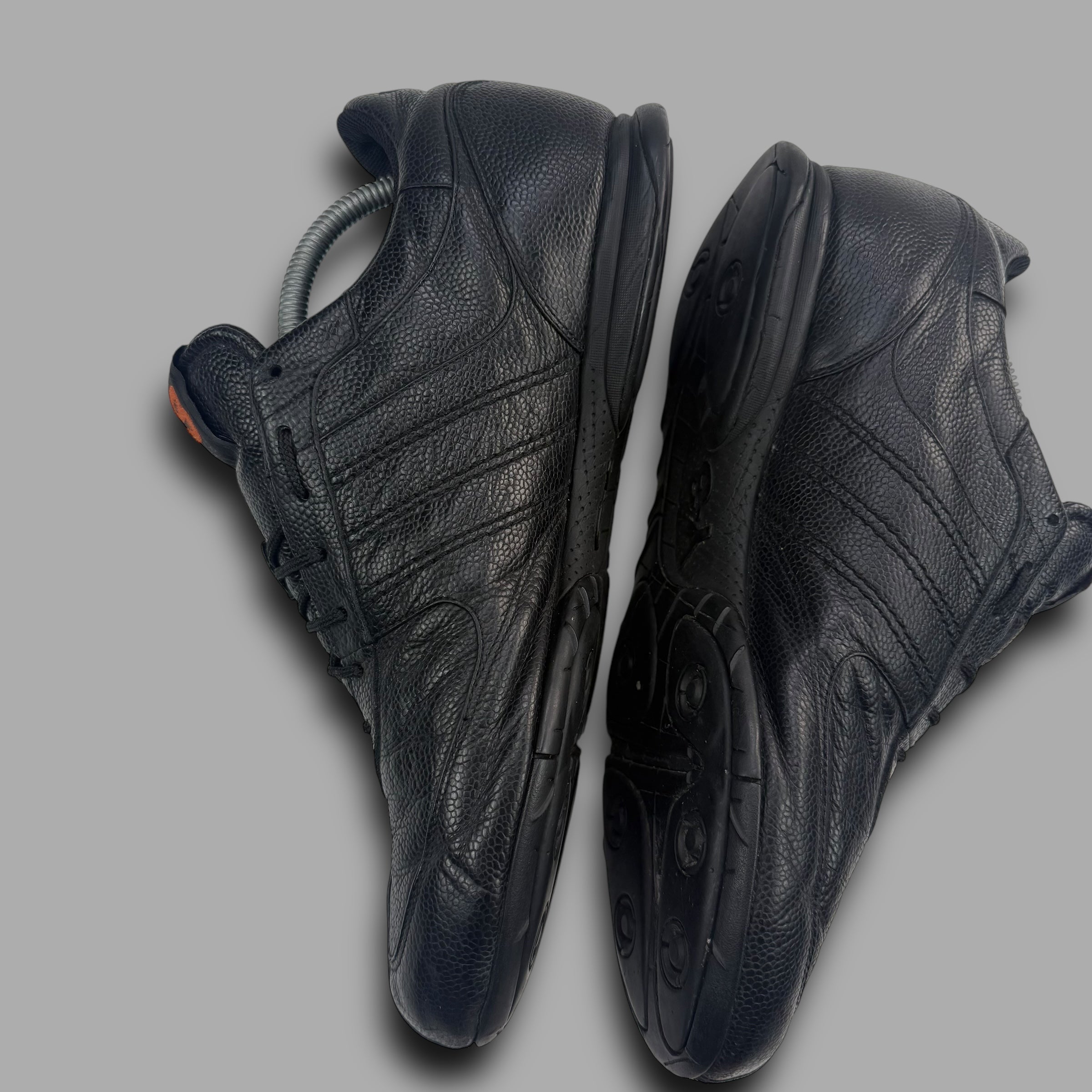 Adidas x yohji yamamoto 2006 (UK8.5) – Uppernostril