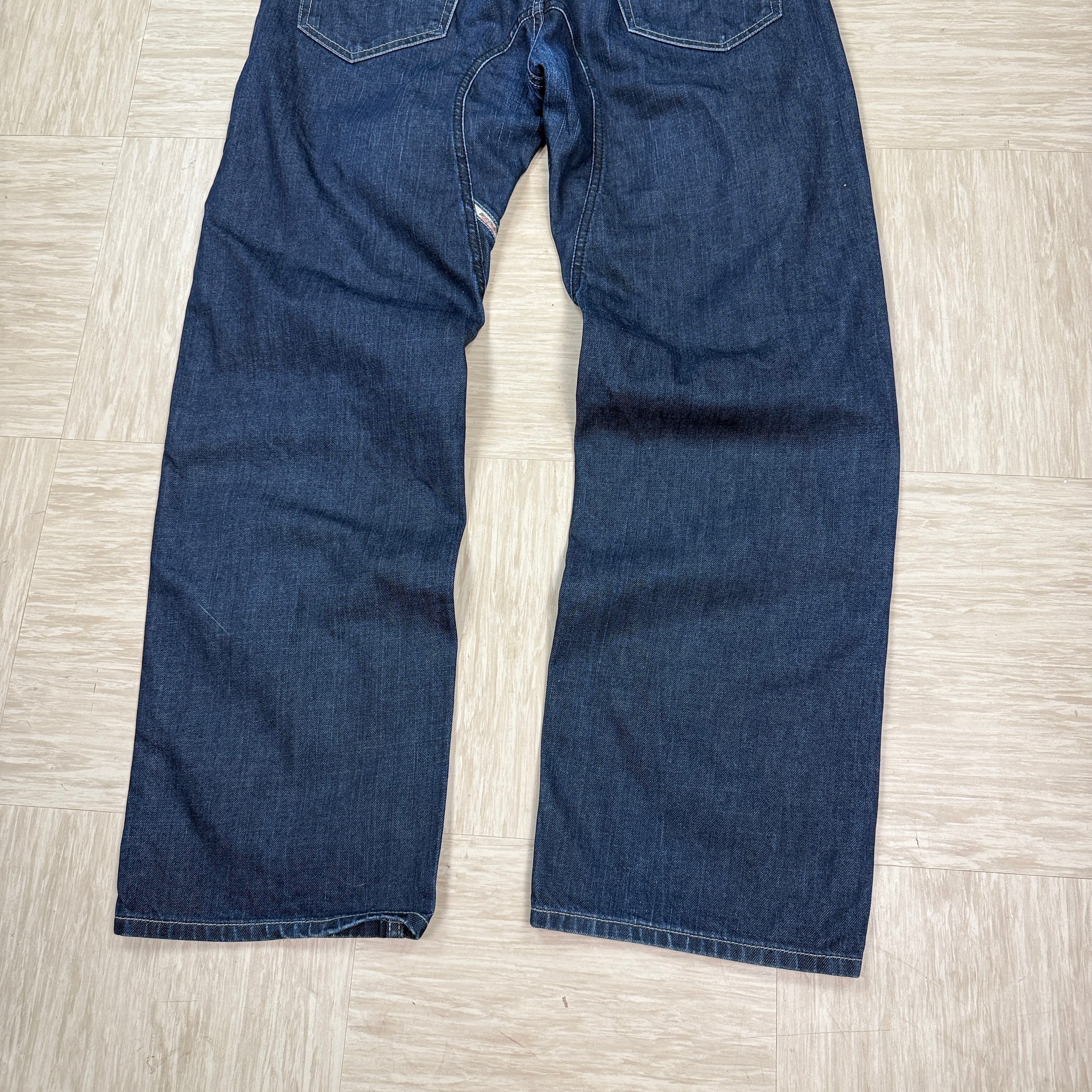 Diesel pheyo 2000's relaxed bootcut dark denim contrast stitch jeans (M-L)