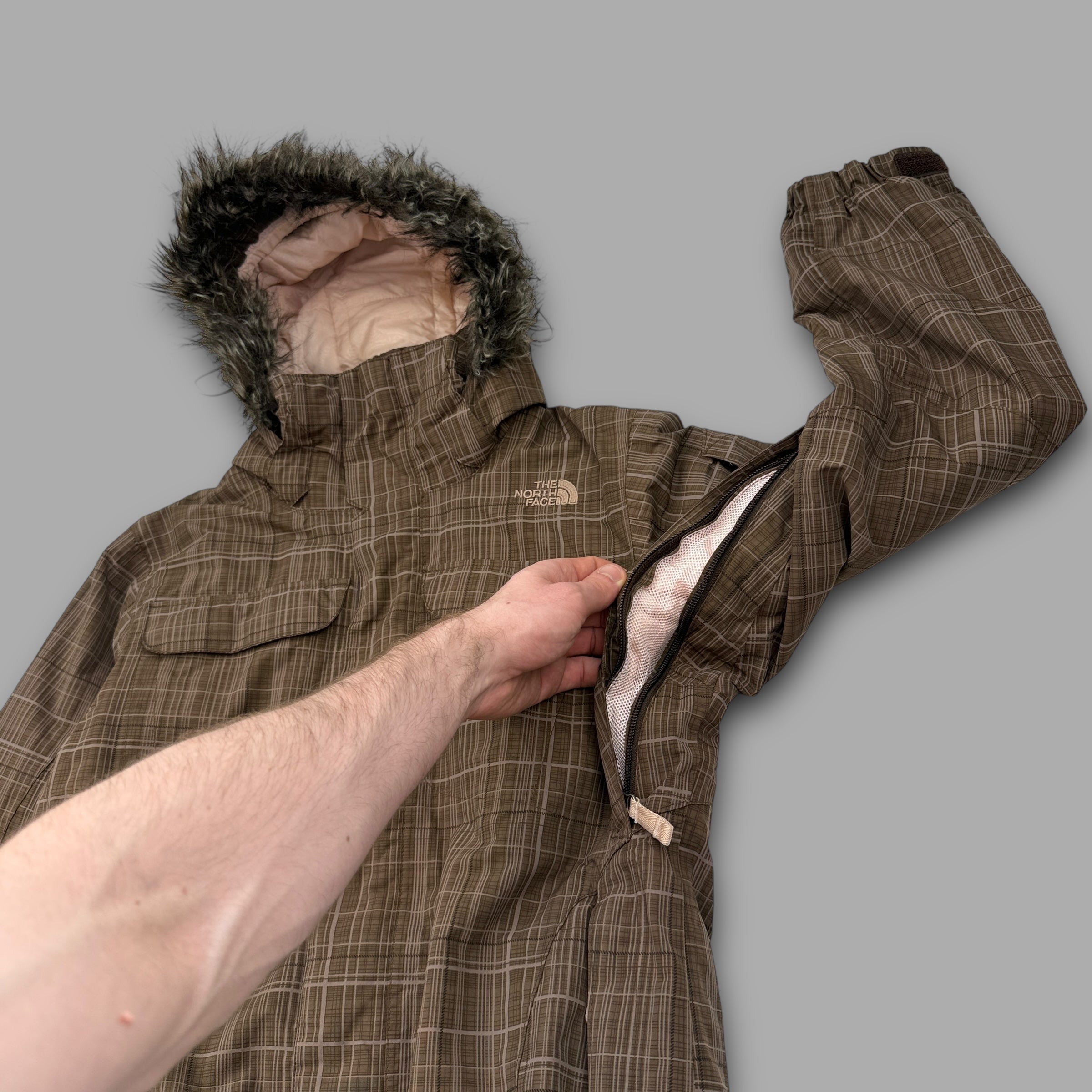 The north face 2007 technical vented plaid softshell ski jacket (XS)