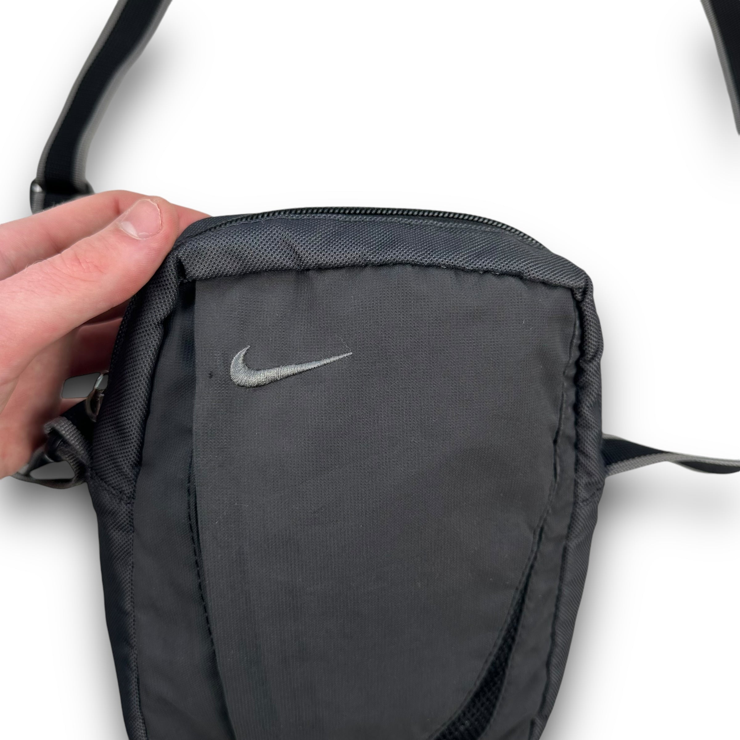 Nike 2000's technical two-tone mini shoulder bag (OS)