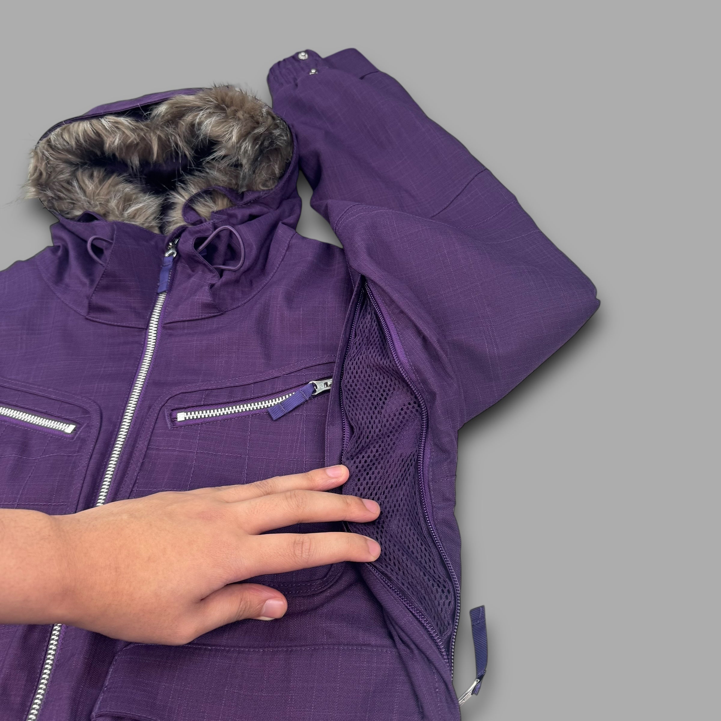 Burton 2000's technical multi-pocket fur hood softshell ski jacket (L) wms