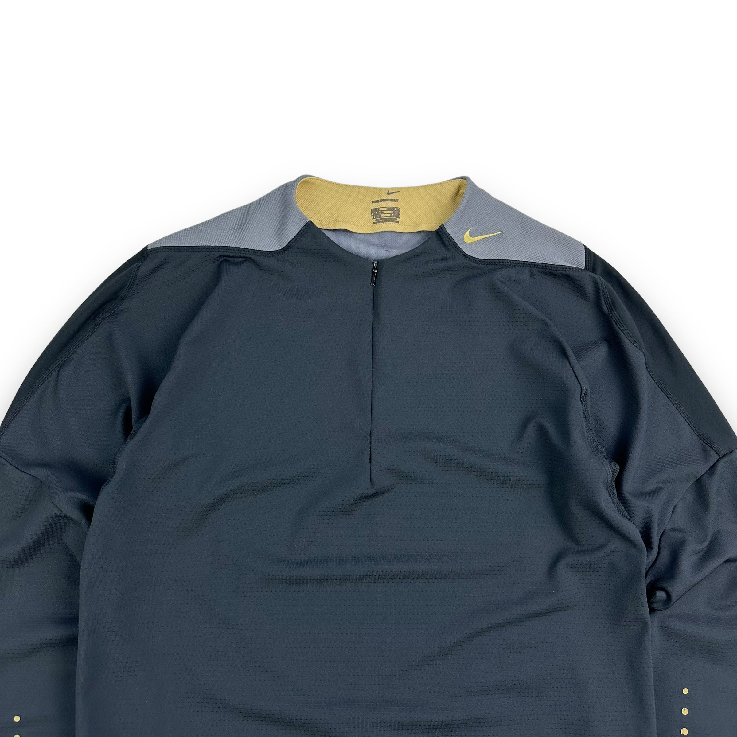 Nike sphere react 2000's technical vented long sleeve (L)