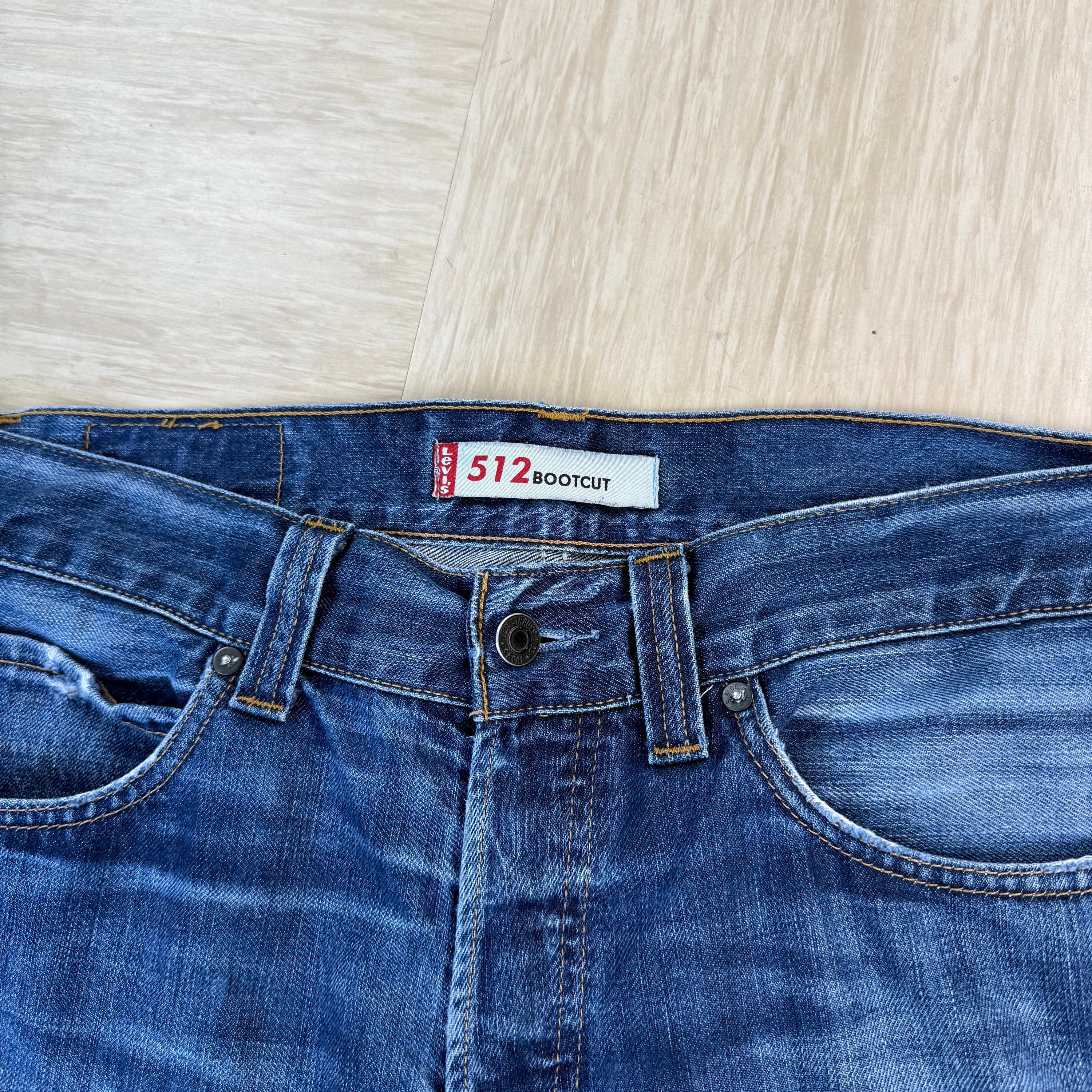 Levi's 512 2000's distressed denim bootcut jeans (S)