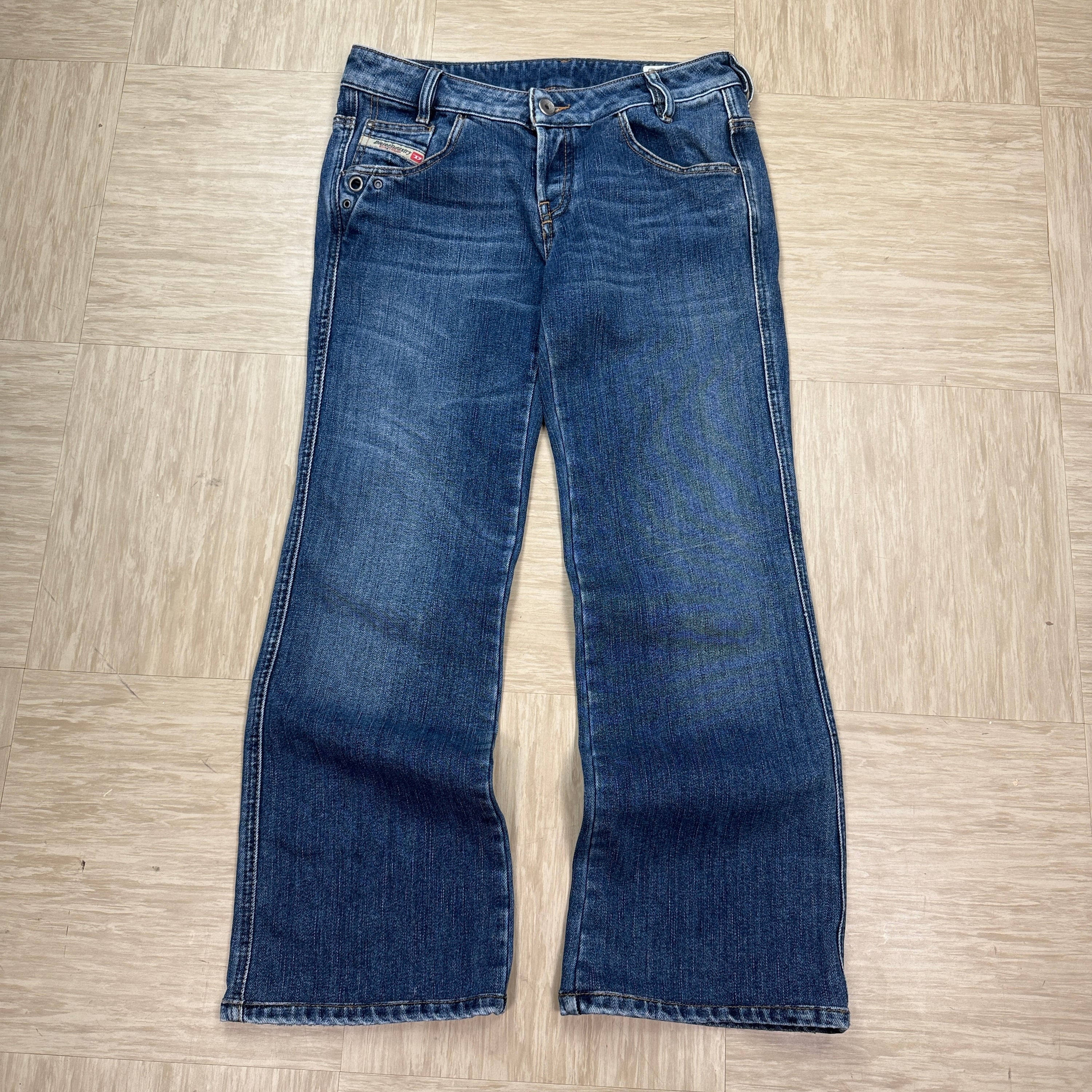 Diesel ryoth-n 2000's low waisted denim bootcut jeans (S)