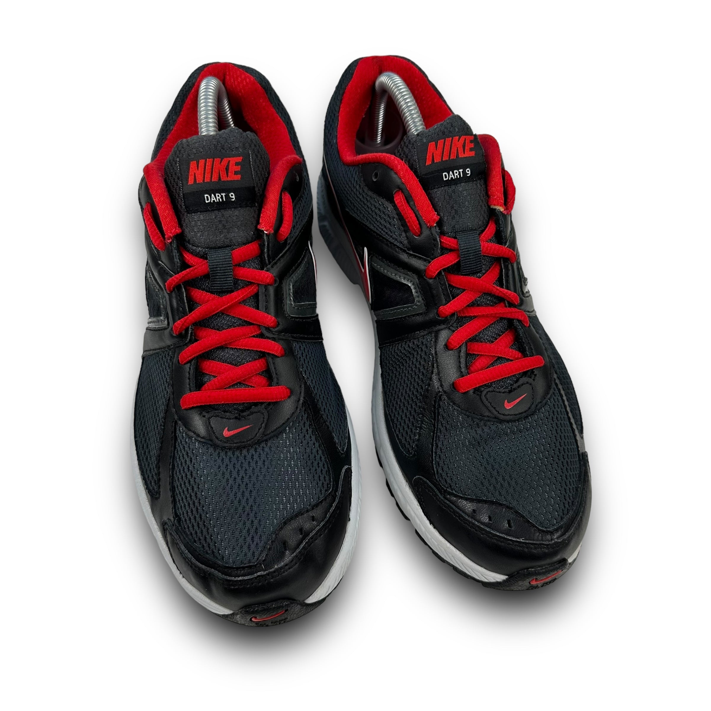 Nike dart 9 'black and red' 2011 (UK8.5)