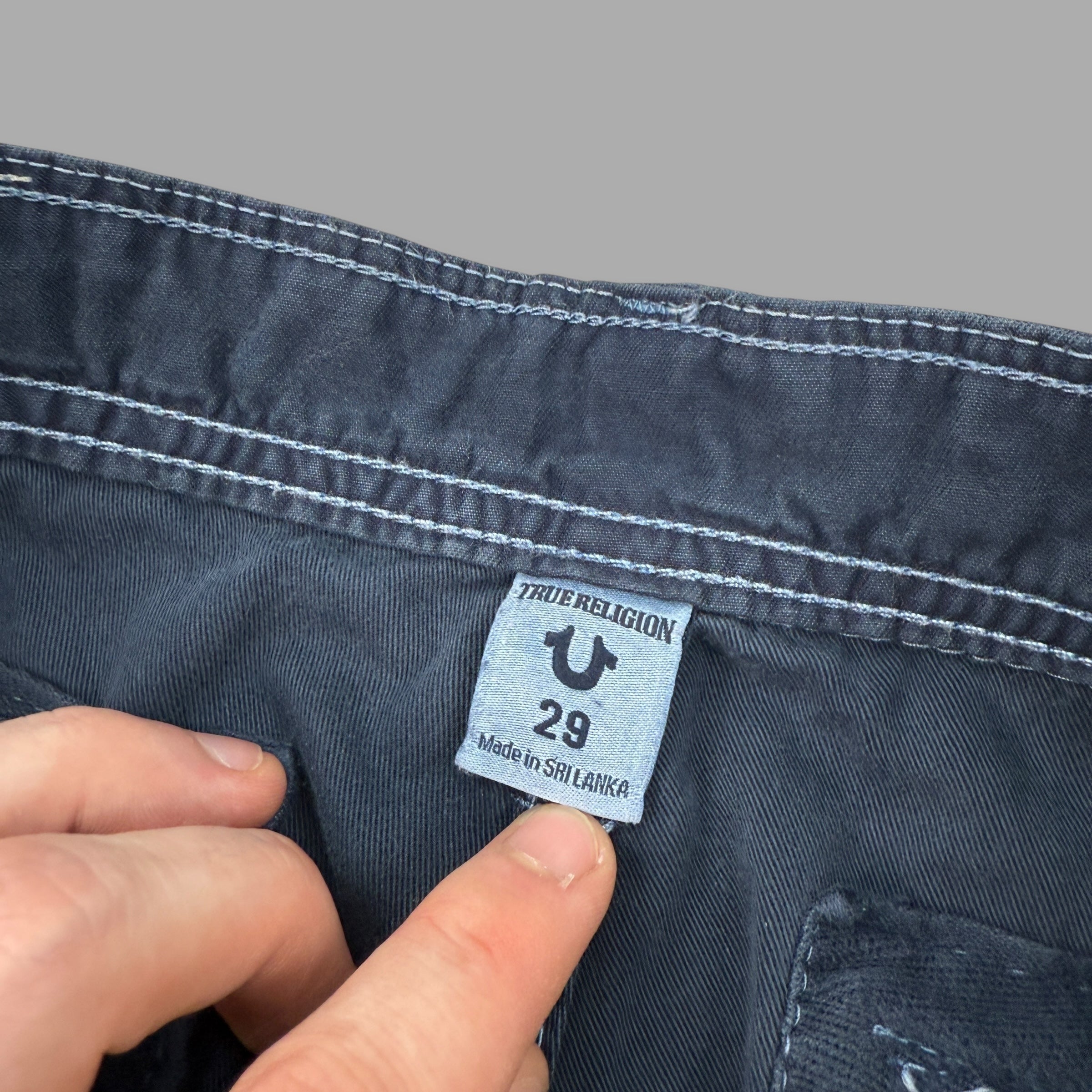 True religion 2000's embroidered baggy shorts (S)