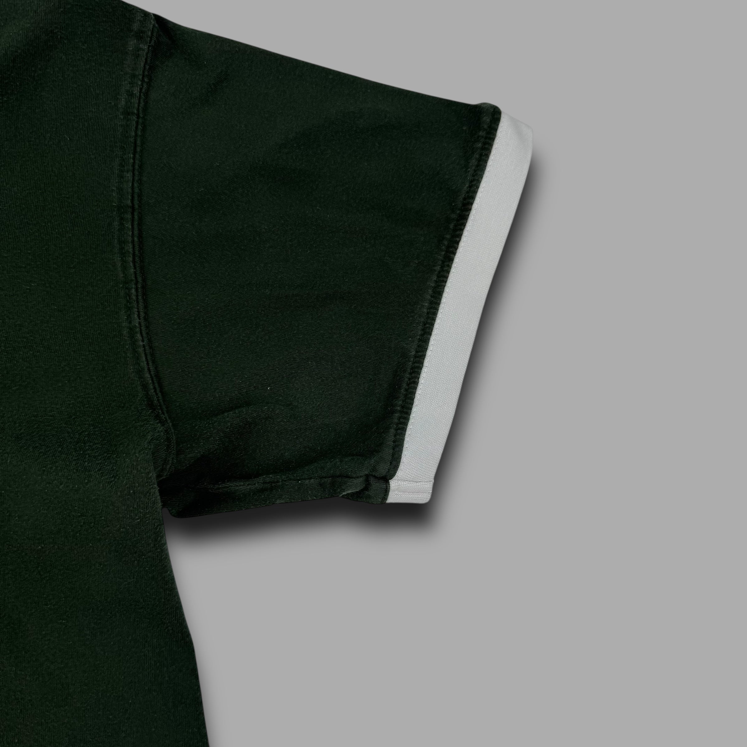 Ireland celtic nation 2000's graphic spellout tee (L)