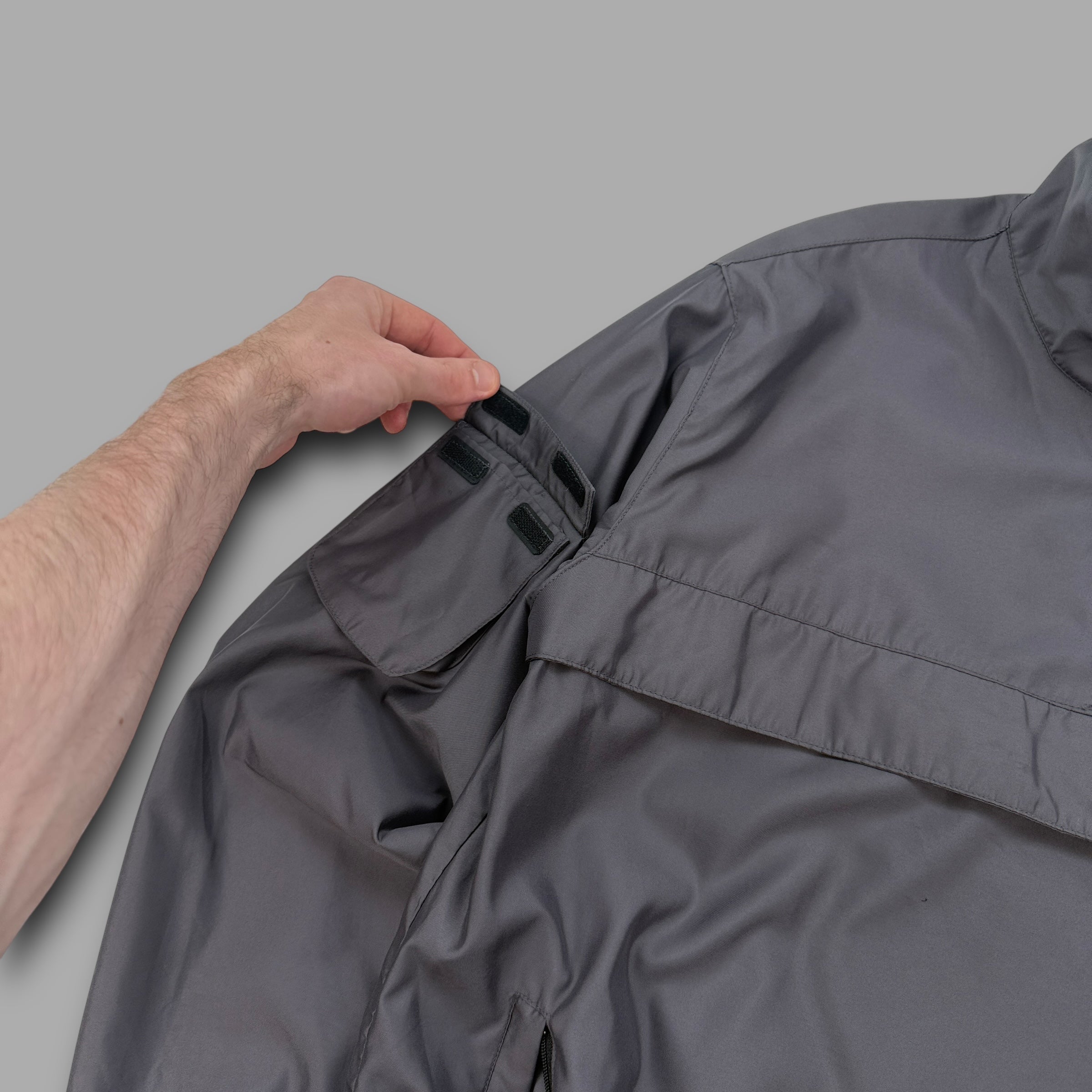 Gap 2000's technical pullover nylon windbreaker (M)