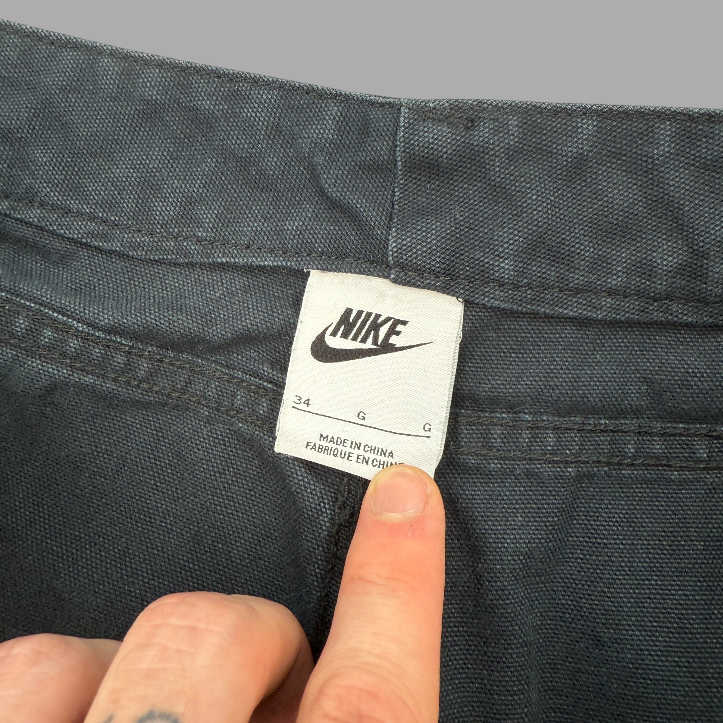 Nike baggy wide leg carpenter bottoms (M-L)