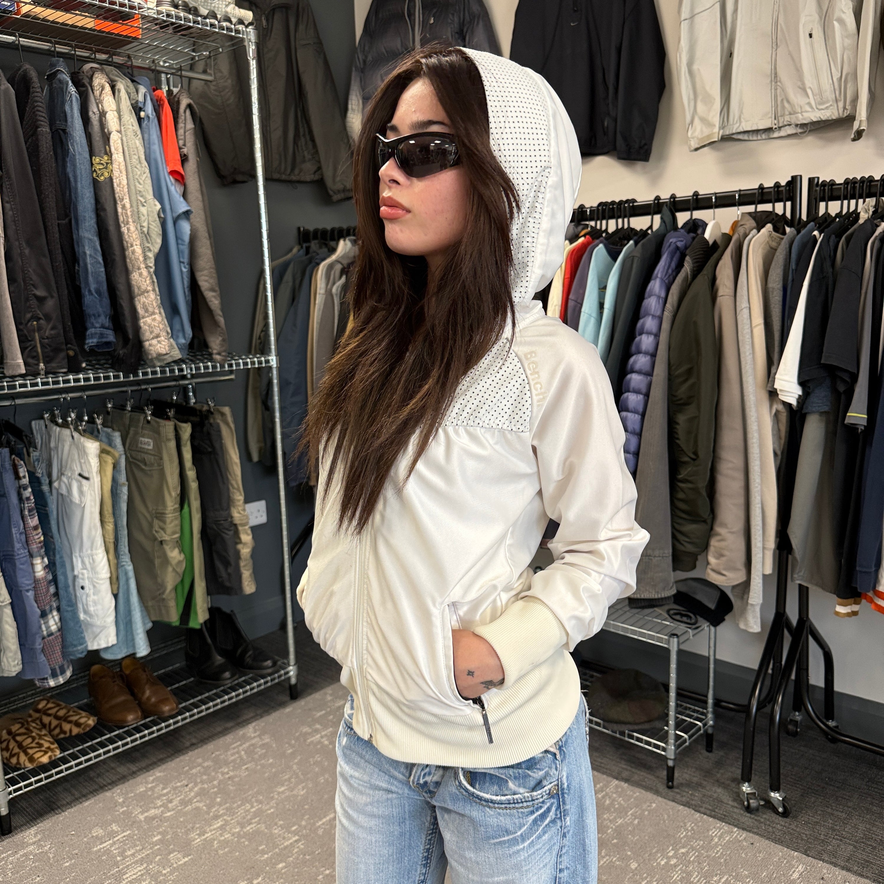 Bench 2000's perforated zip up hoodie (S-M) wms