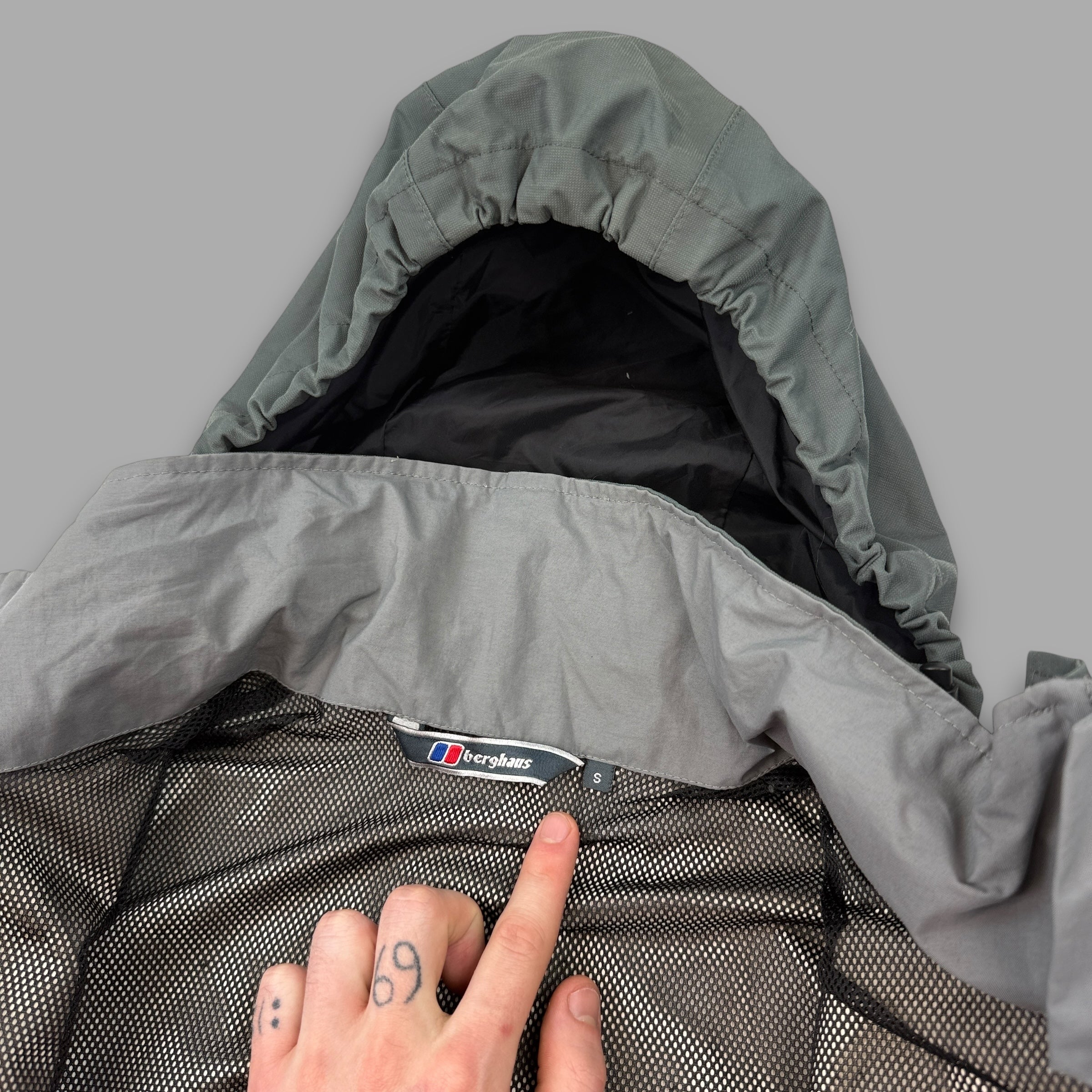 Berghaus 2000's technical softshell full zip shell jacket (S)